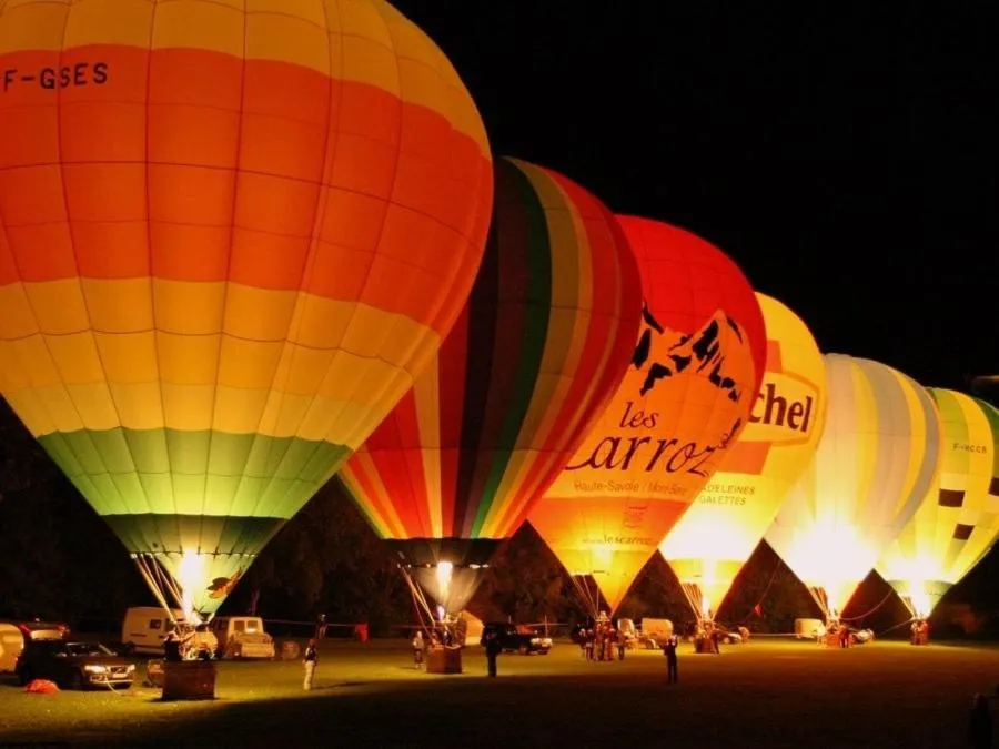 Activities in Hotel des Voyageurs