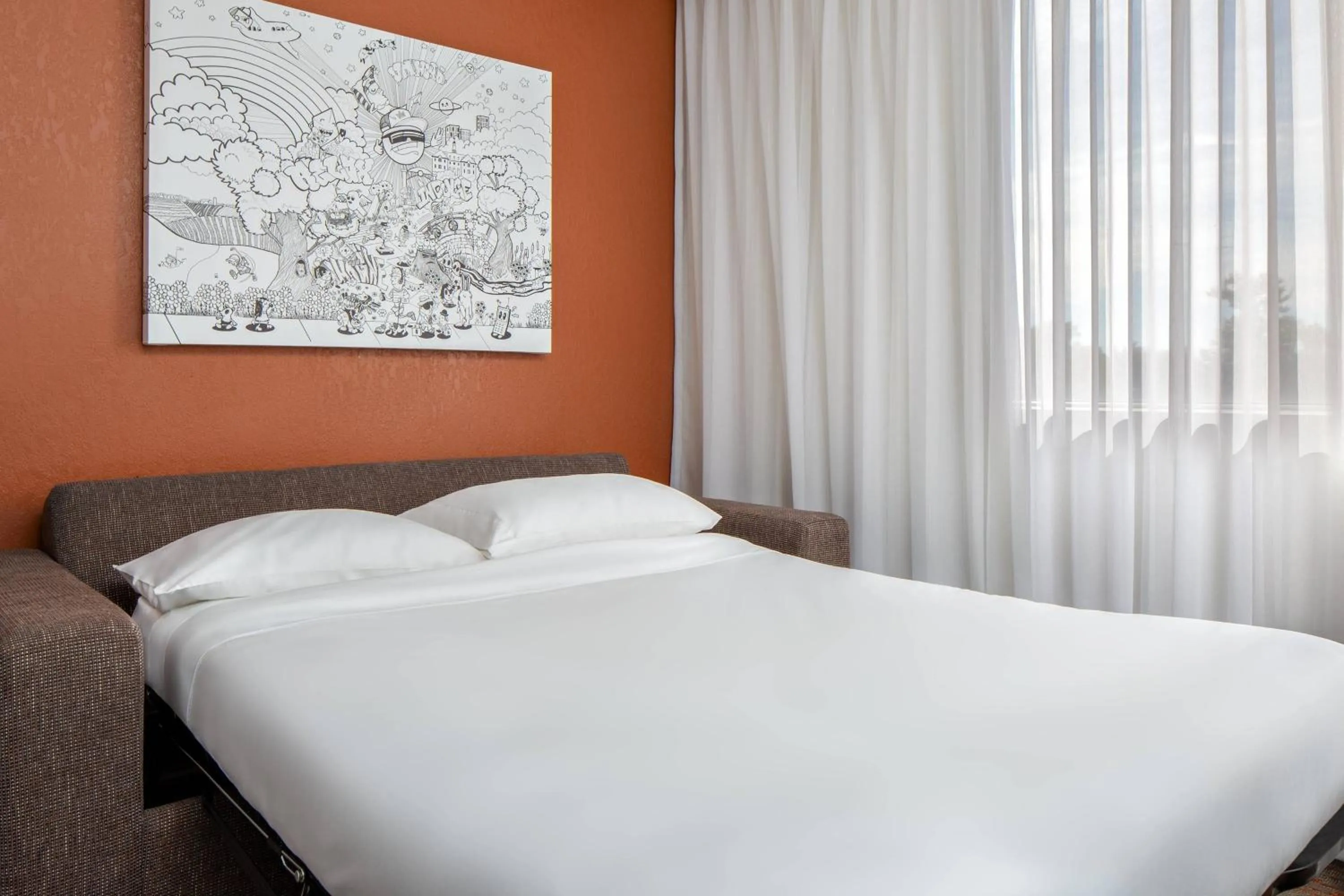 Photo of the whole room, Bed in Renaissance Indianapolis North Hotel