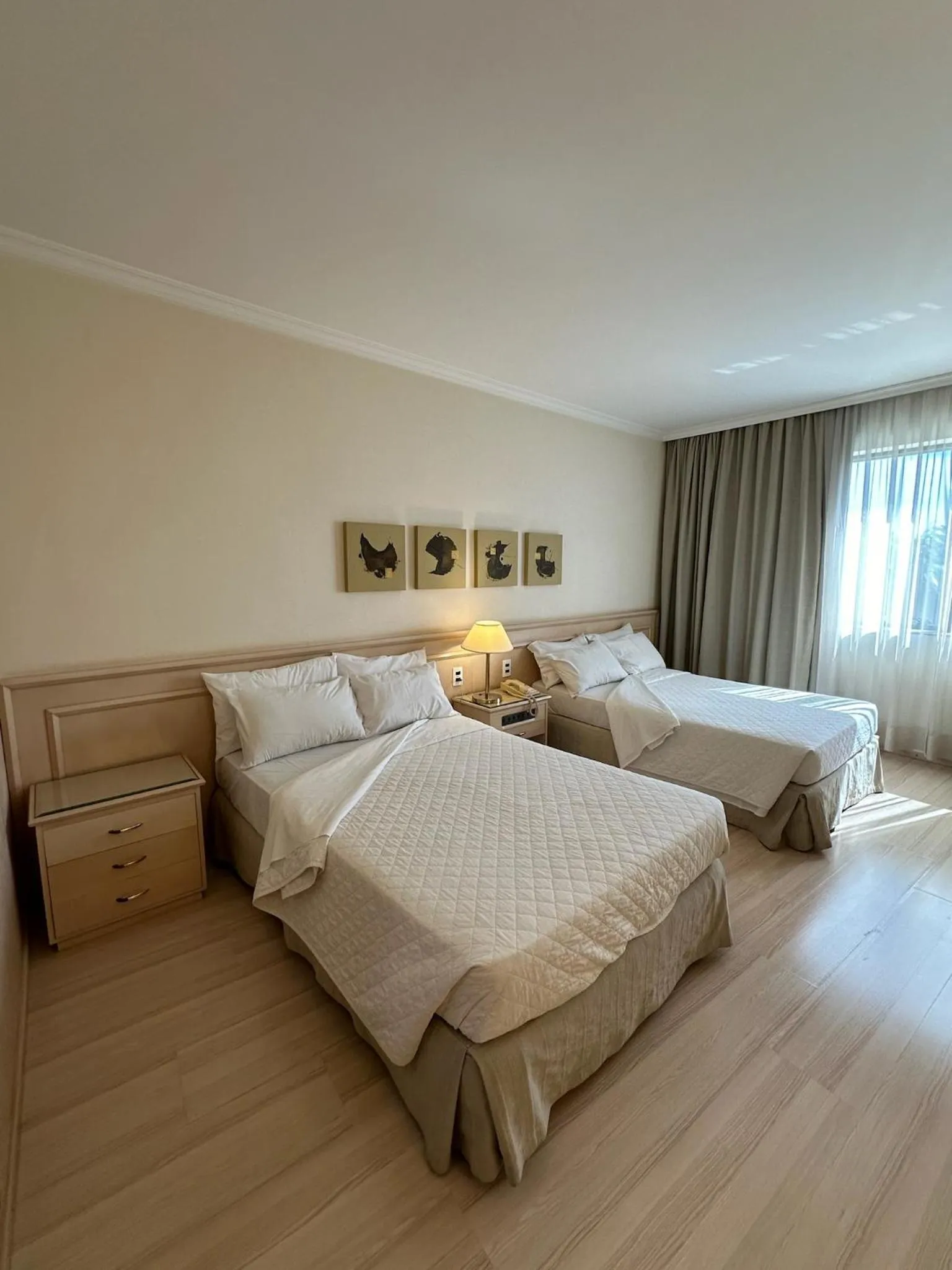 Bed in Hotel Saint Paul