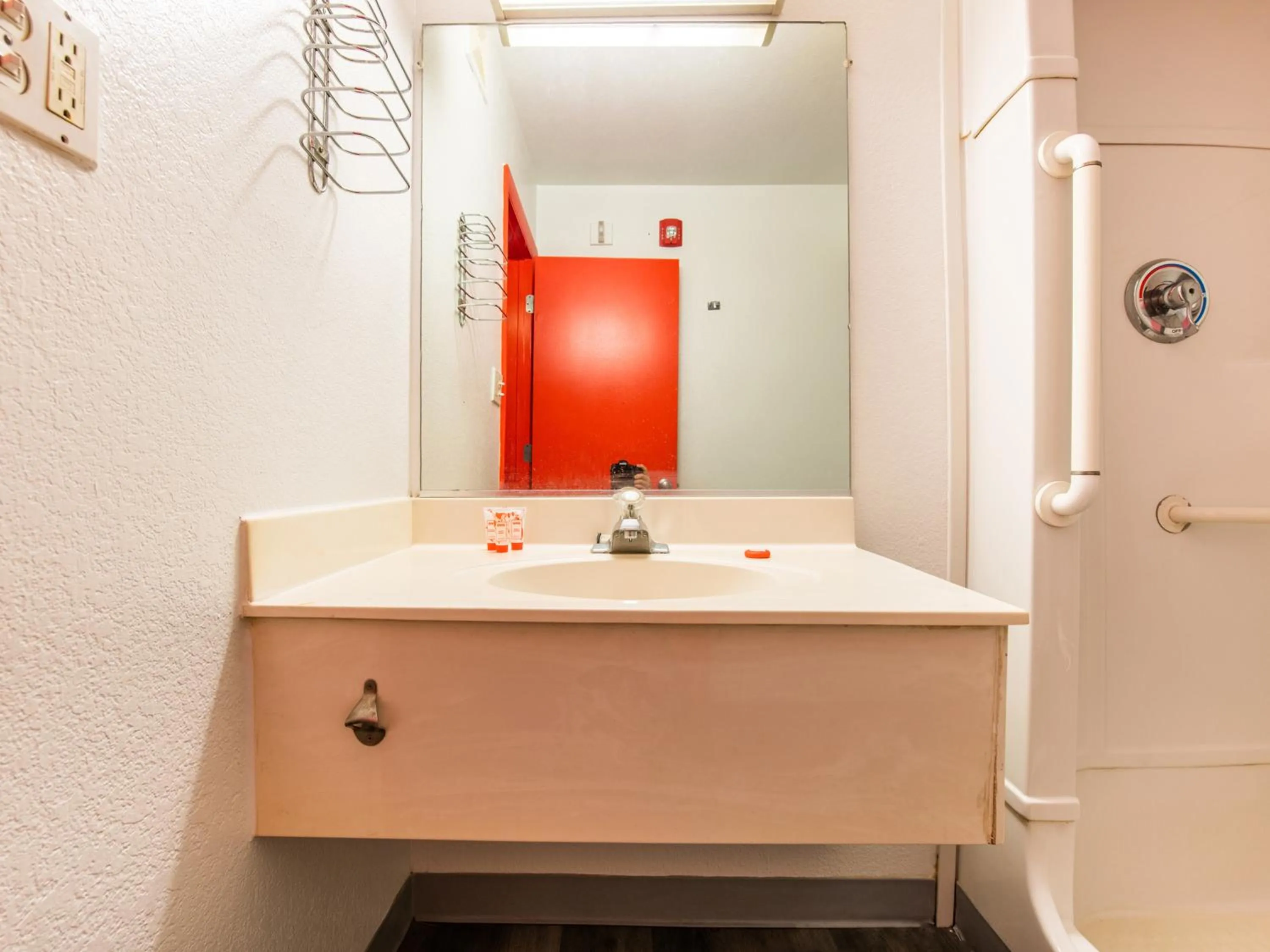 Bathroom in Regency Inn Tulsa