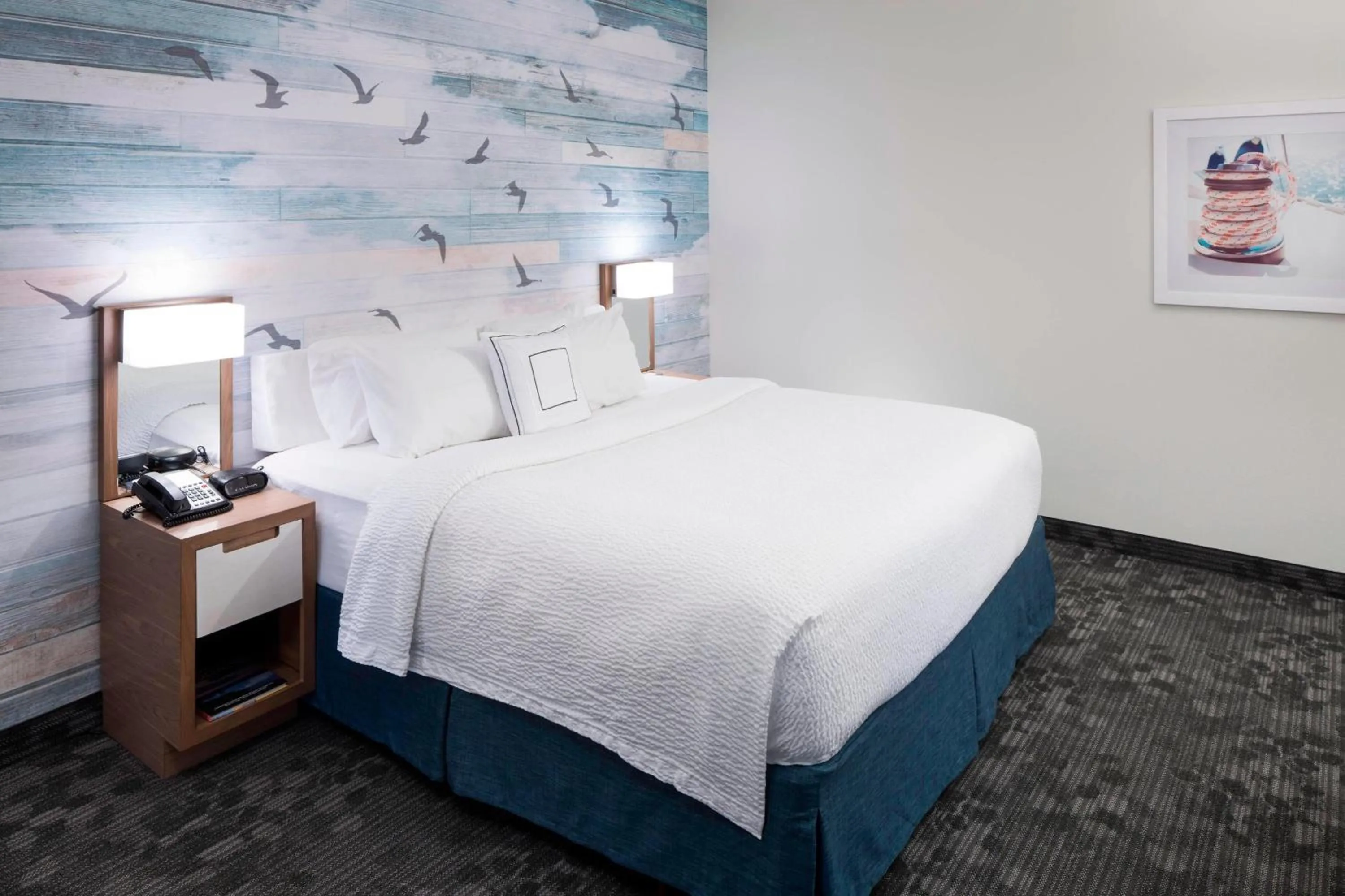 Bedroom, Bed in Courtyard by Marriott Carolina Beach Oceanfront