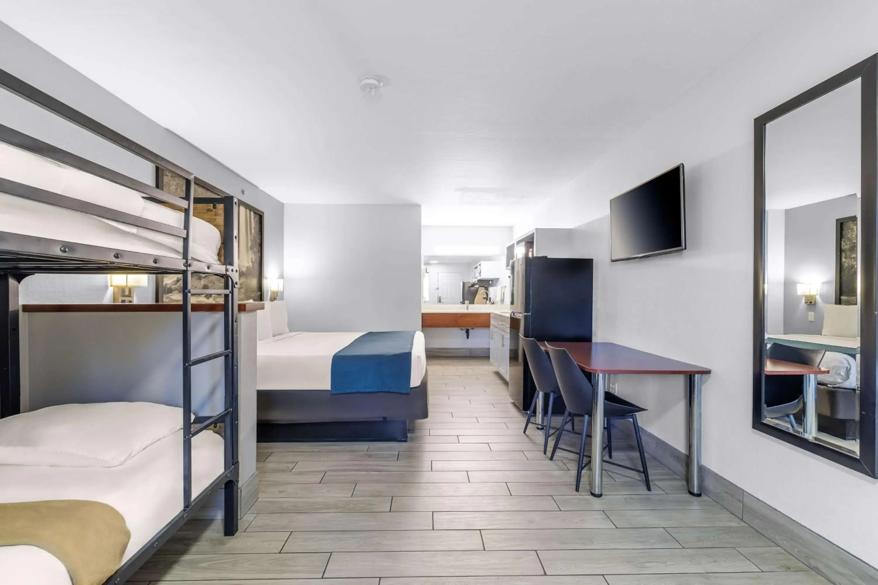 Bed in Studio 6 Flagstaff AZ Bed in Studio 6 Flagstaff AZ