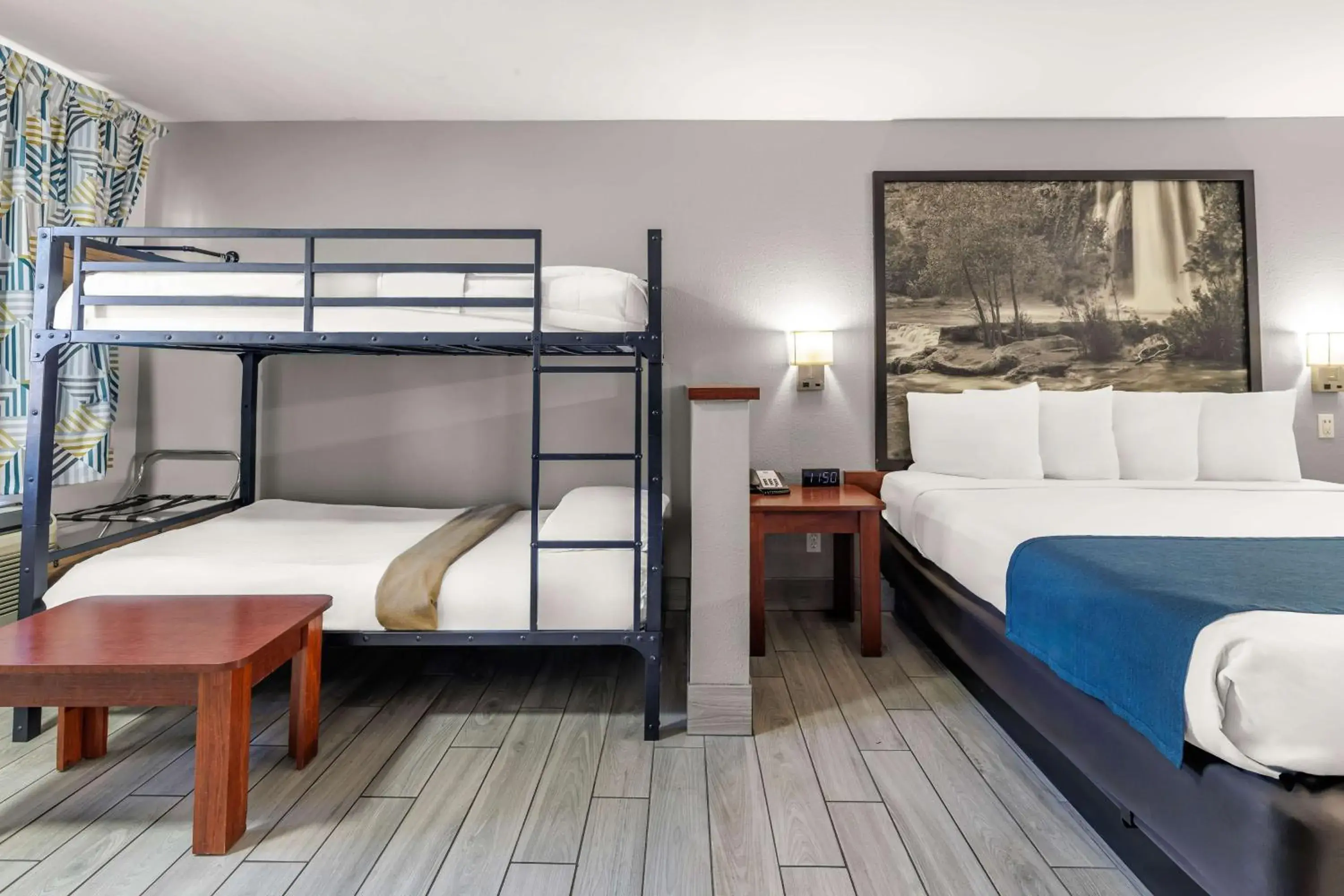 Bed in Studio 6 Flagstaff AZ Bed in Studio 6 Flagstaff AZ