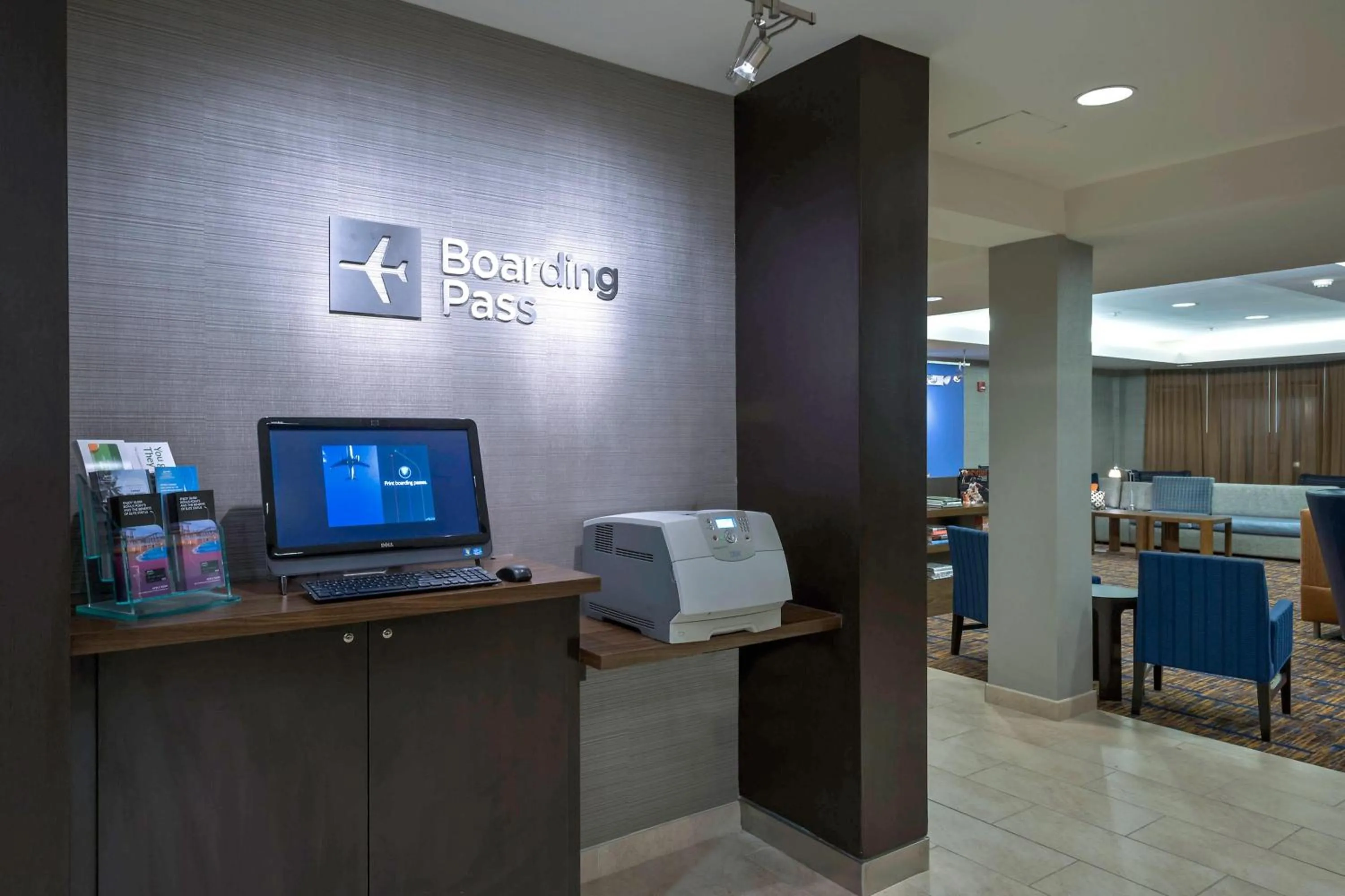 Lobby or reception in Courtyard Winston-Salem Hanes Mall