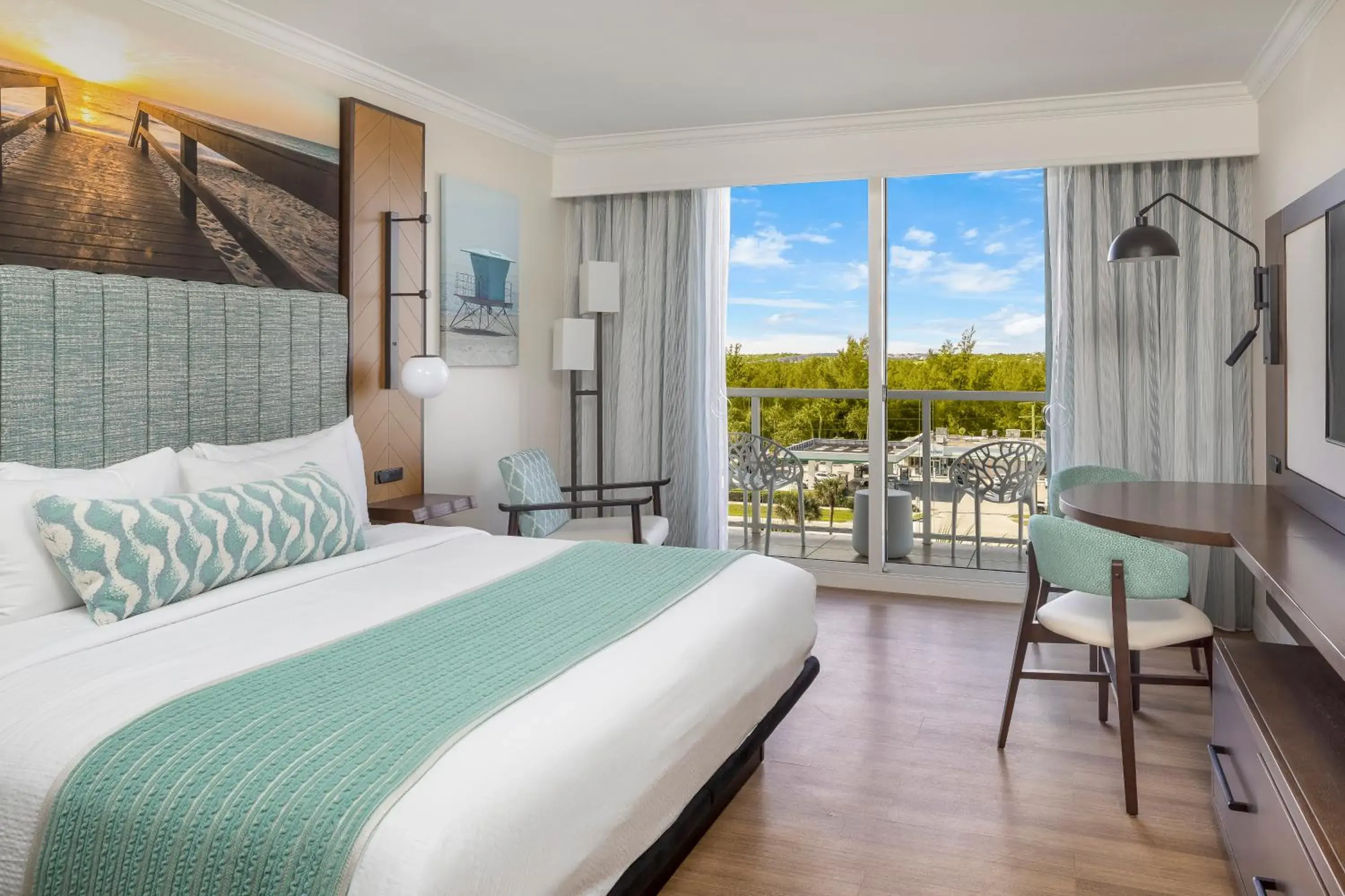 King Room with Balcony in The Lucie King Room with Balcony in The Lucie