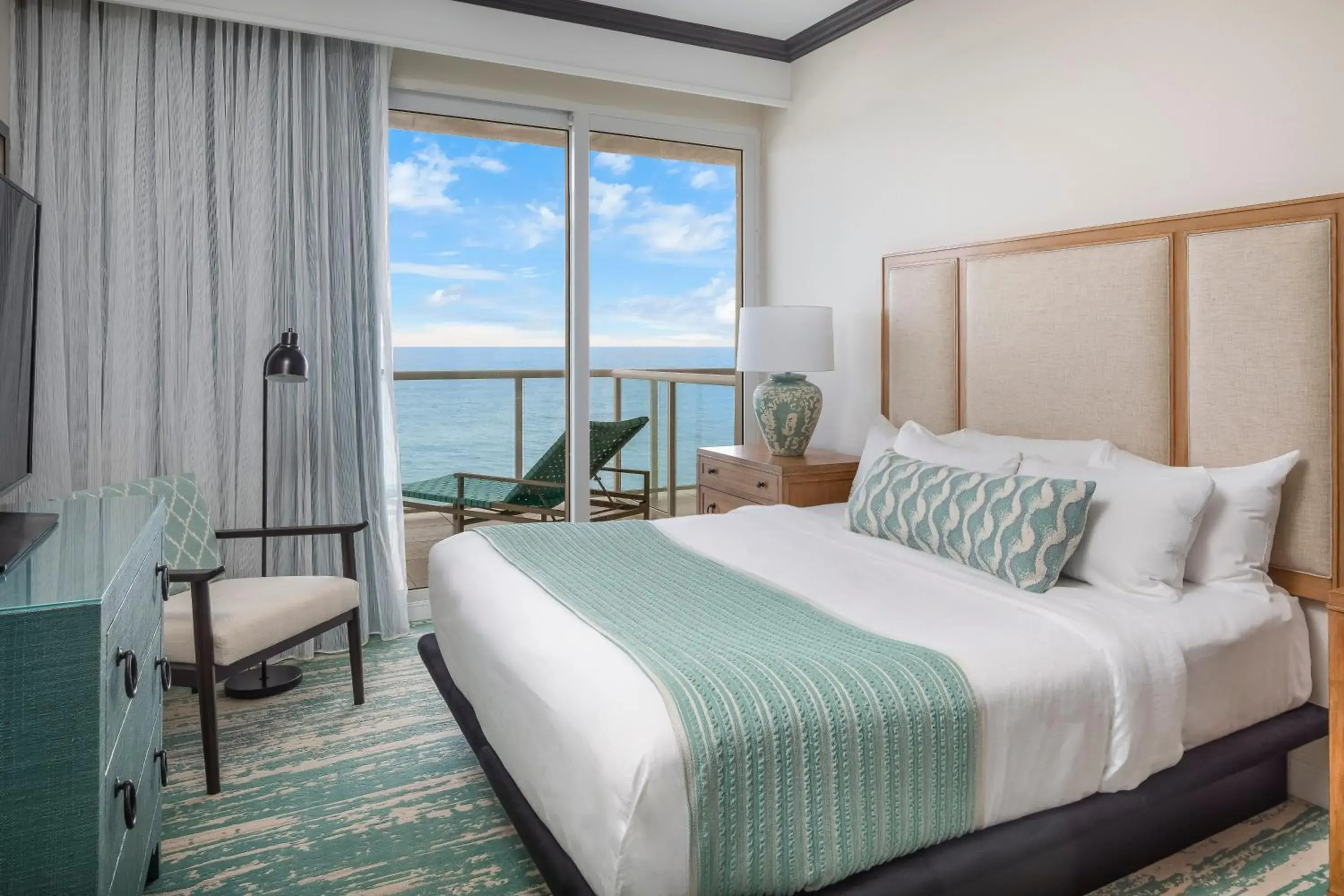 King with Balcony - Oceanfront in The Lucie King with Balcony - Oceanfront in The Lucie