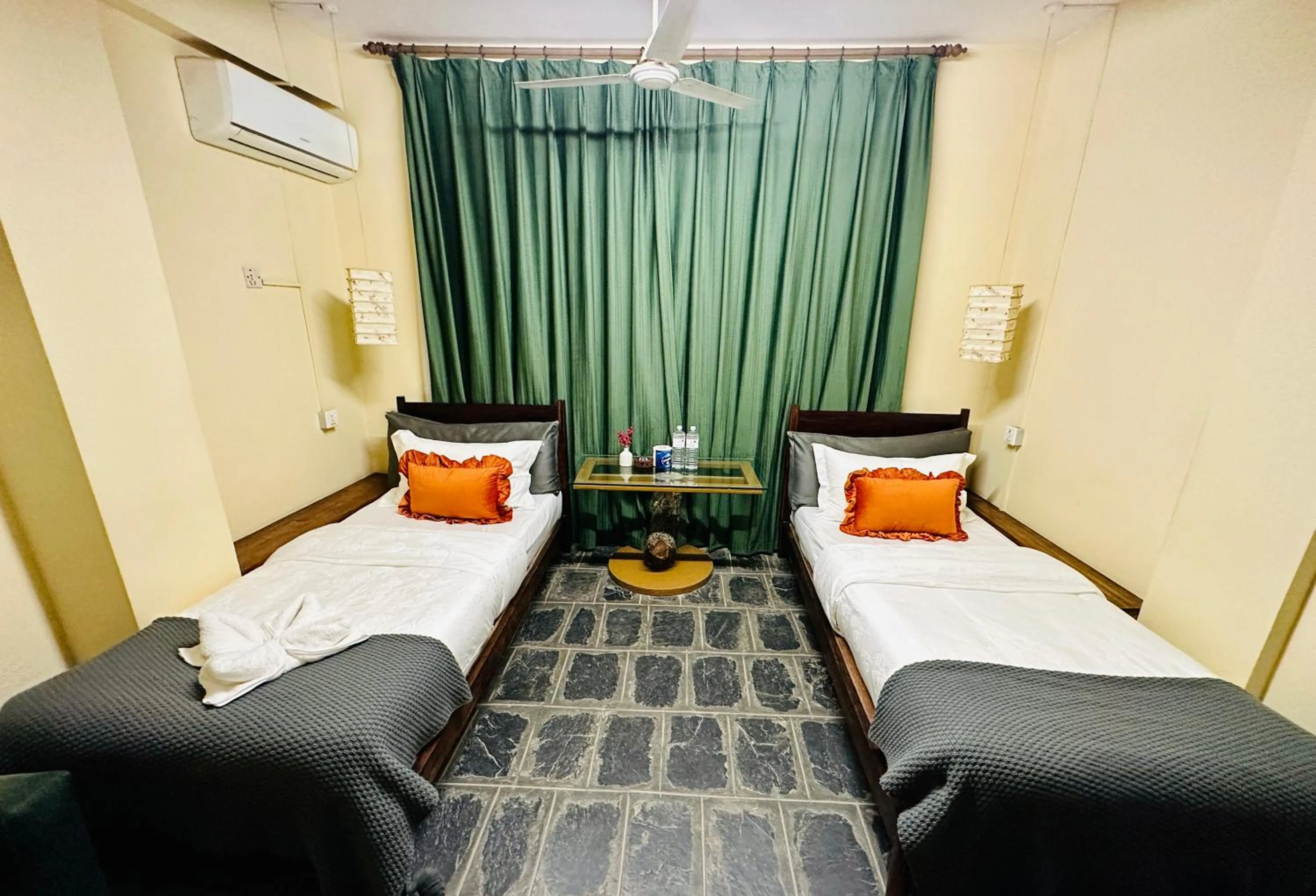 Bed in Hotel Darwin