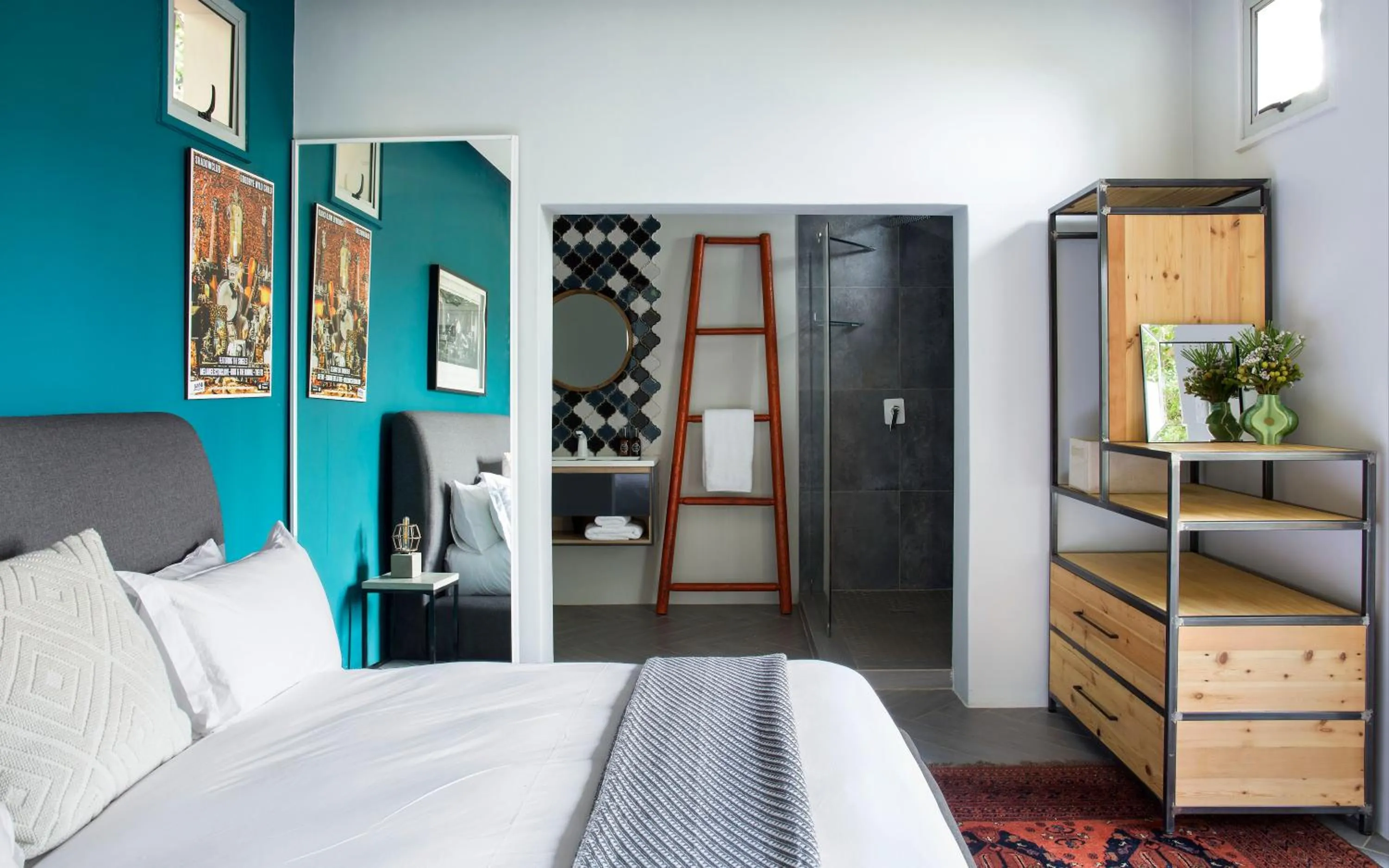 Bathroom, Bed in Pablo House