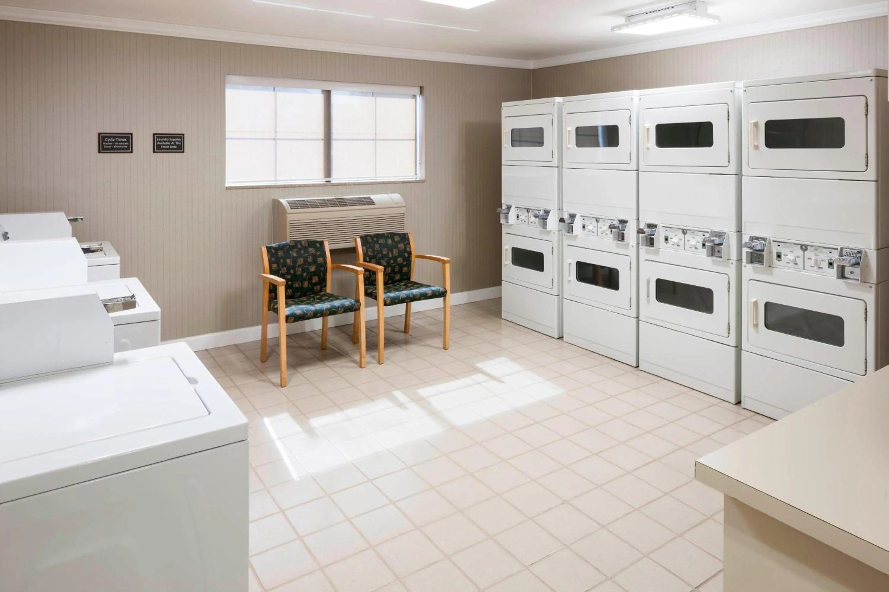 Other, Bed in Residence Inn Kansas City Overland Park