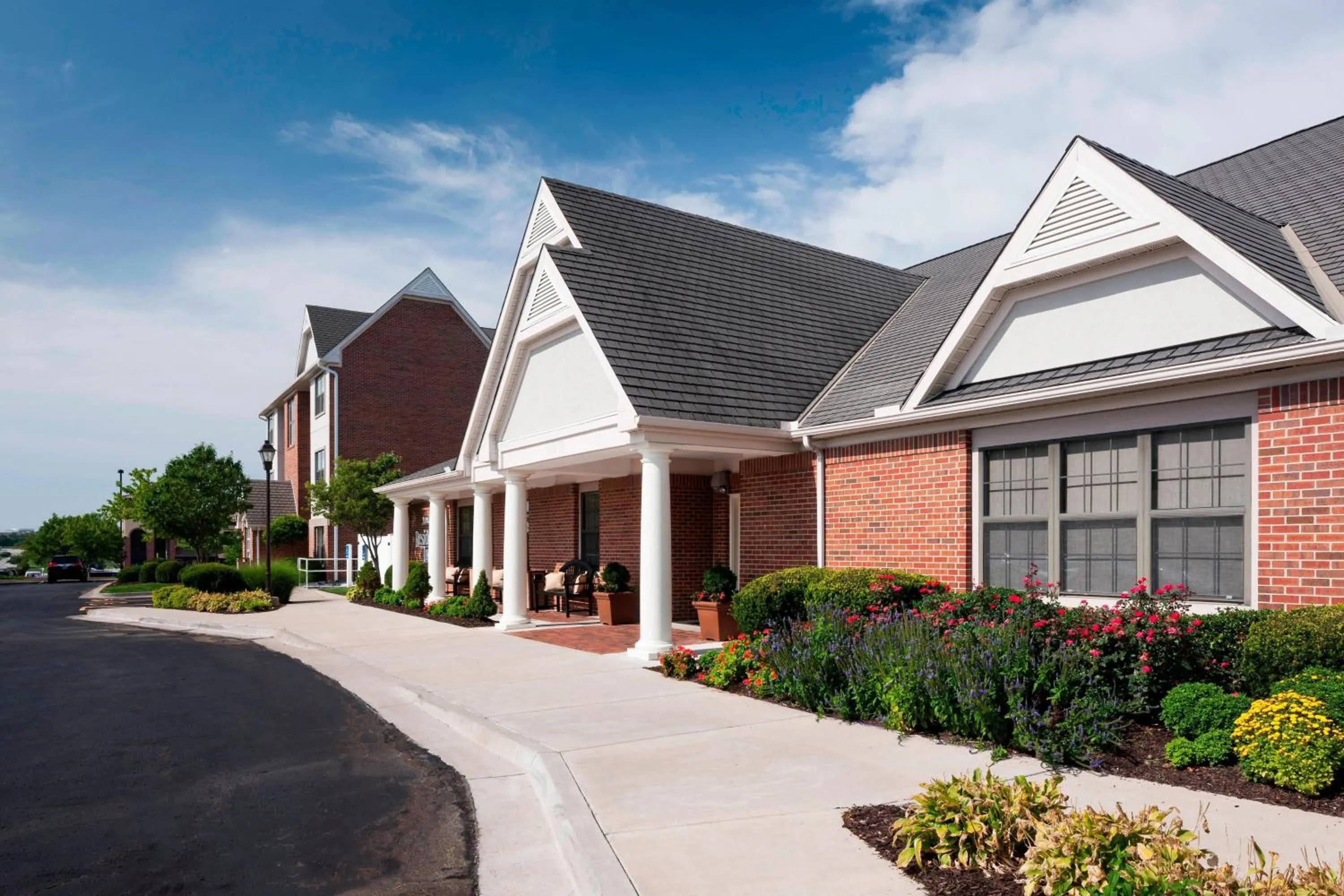 Property building in Residence Inn Kansas City Overland Park