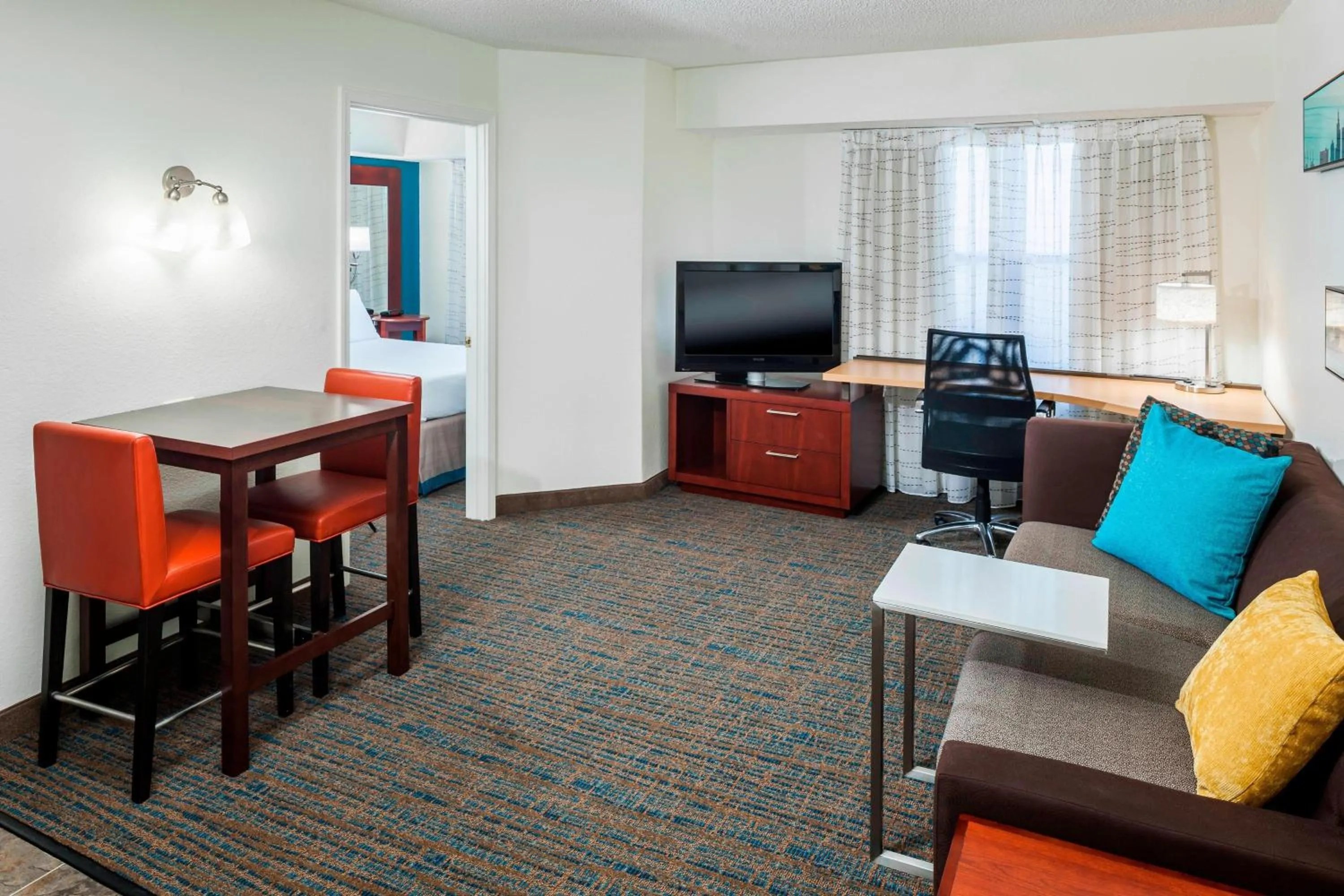 Bedroom in Residence Inn Kansas City Overland Park