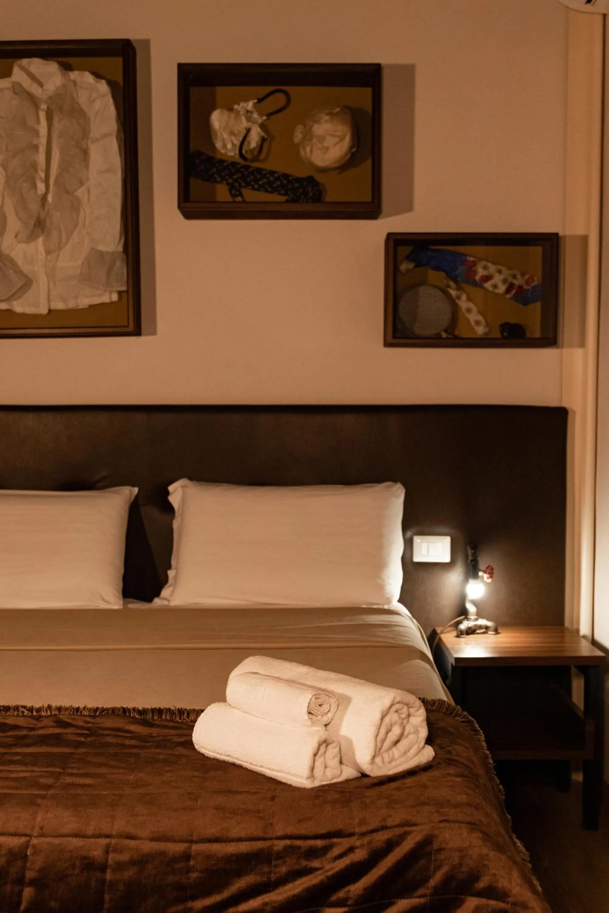 Bed in Duomo Luxury Suites
