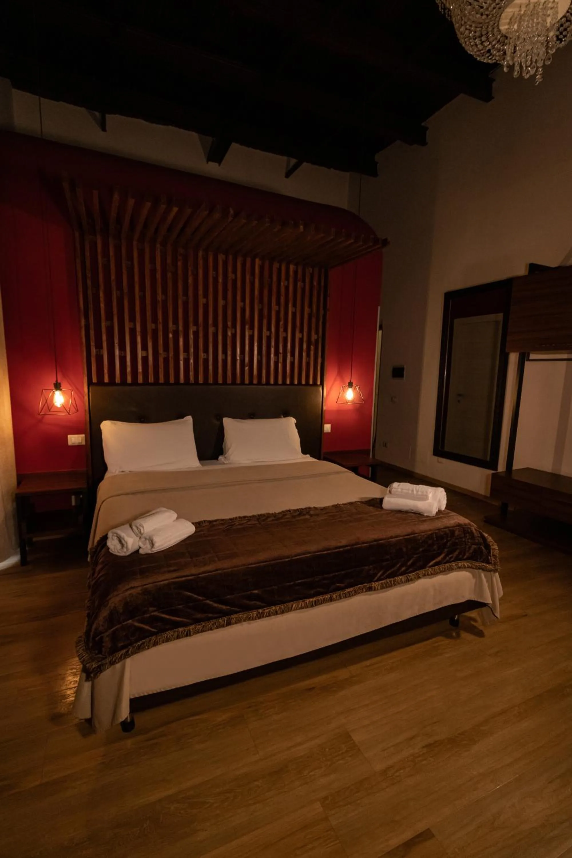 Bed in Duomo Luxury Suites