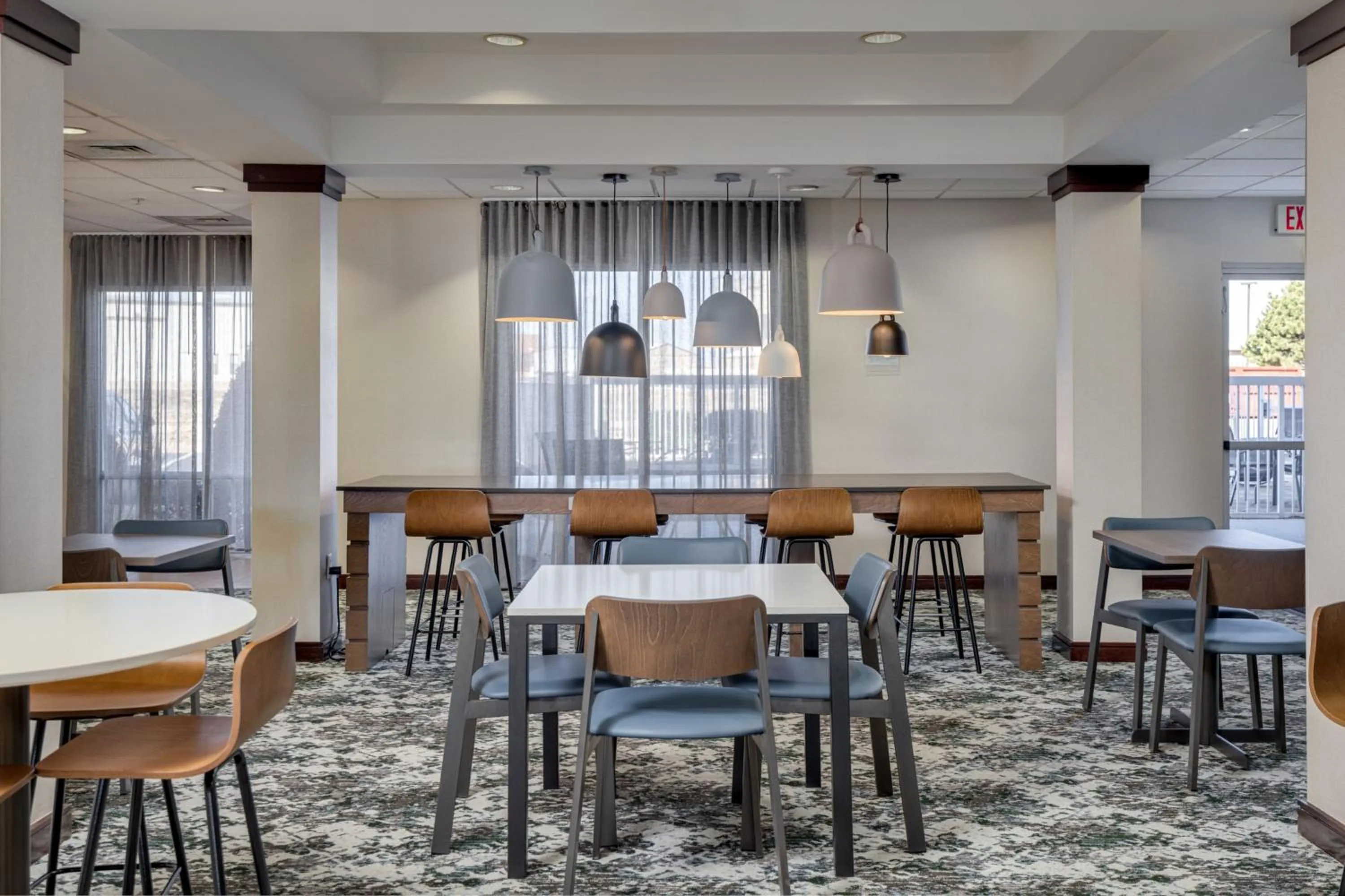 Breakfast in Fairfield Inn & Suites by Marriott Lawton