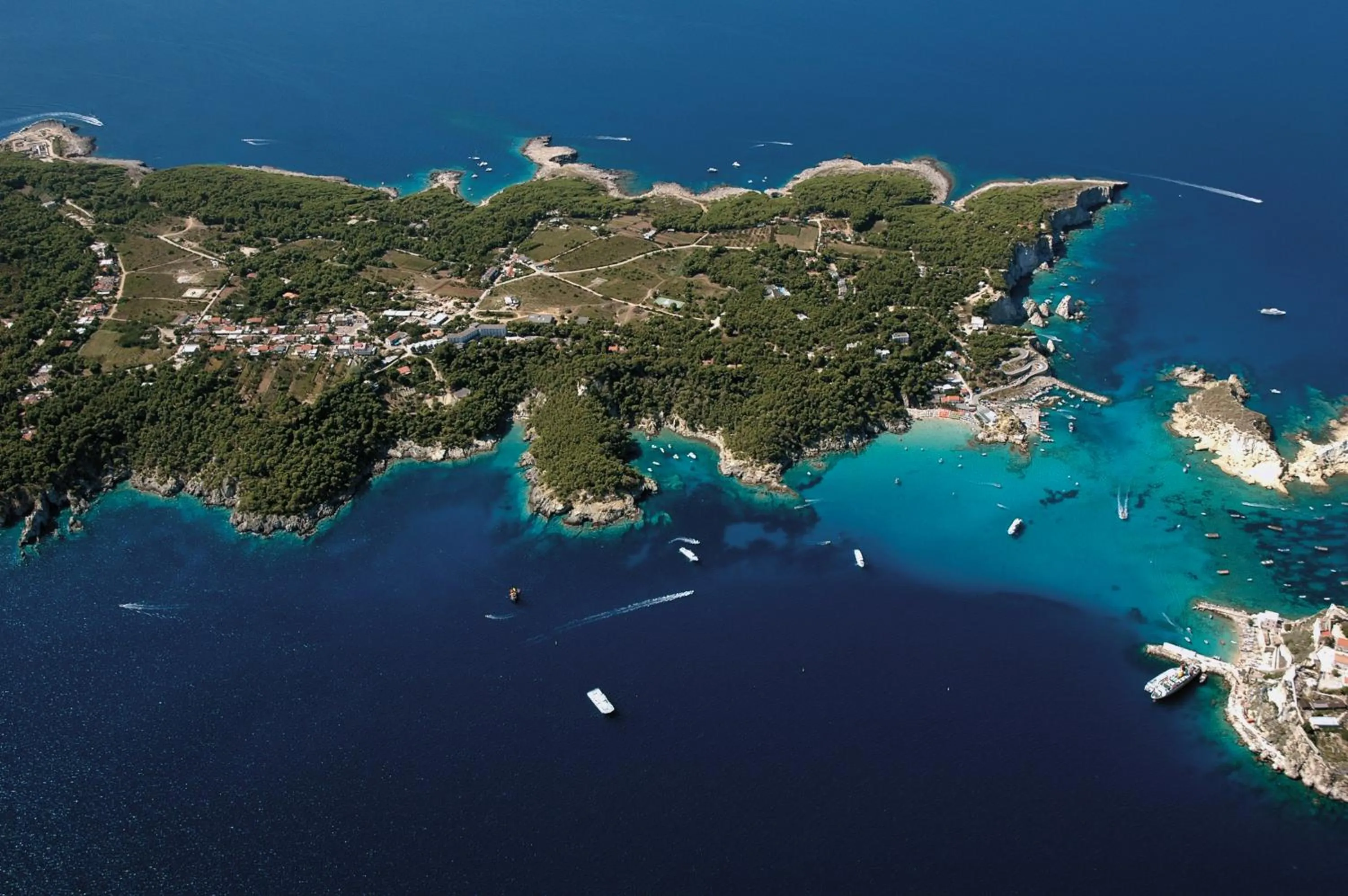 Day in Hotel Kyrie Isole Tremiti