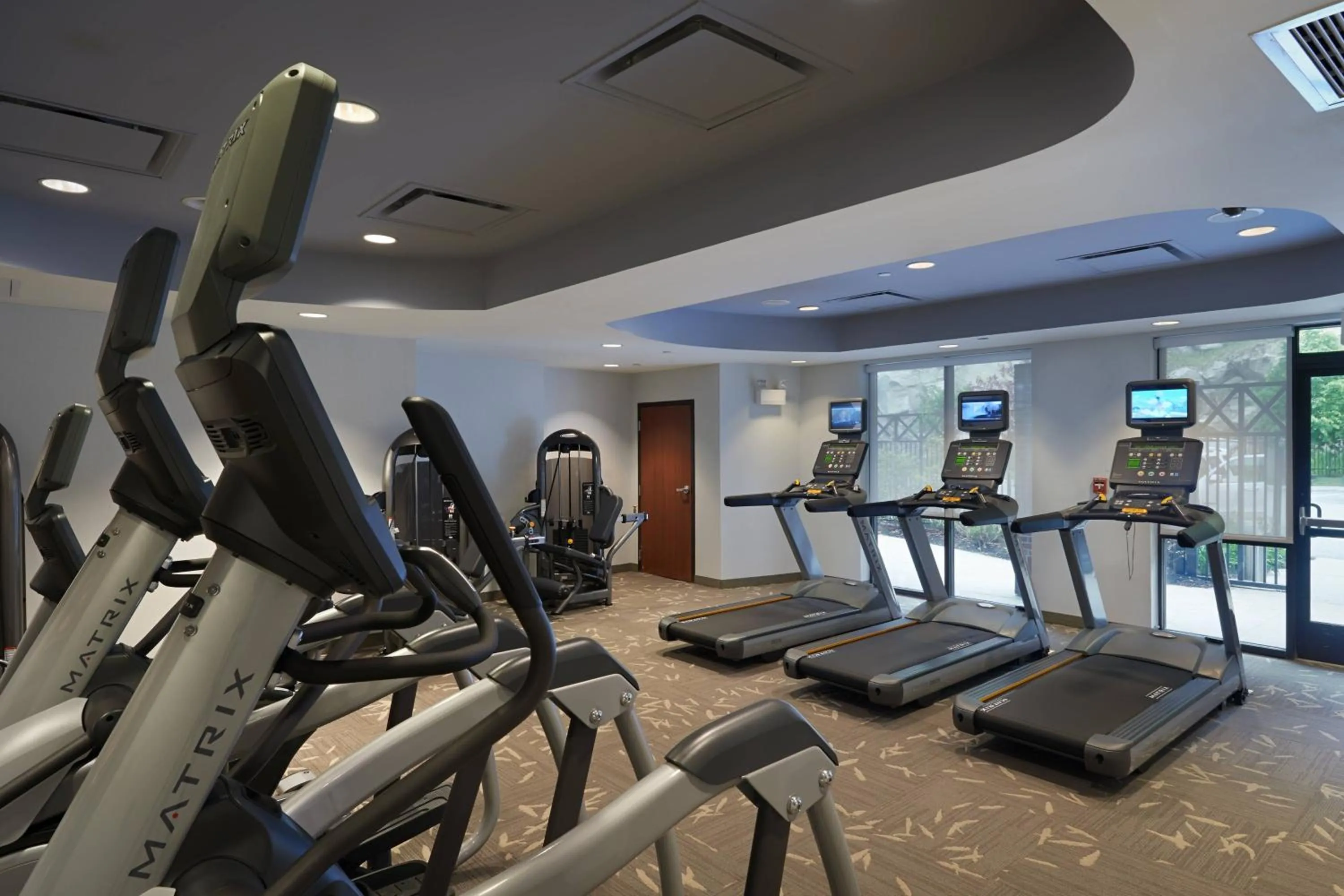 Fitness centre/facilities in Courtyard by Marriott Hanover Lebanon