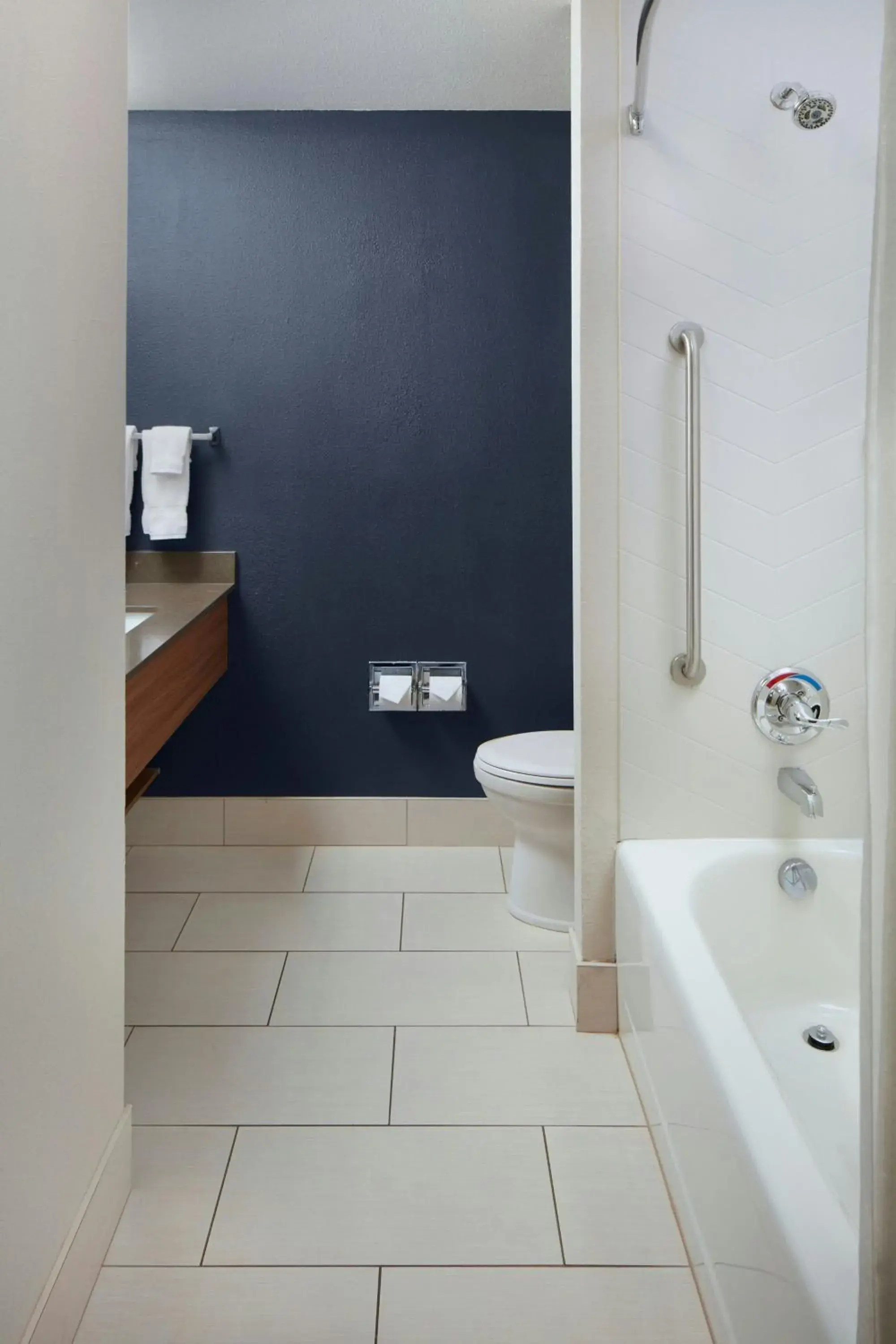 Double Room with Two Double Beds in Fairfield by Marriott Frankfort Double Room with Two Double Beds in Fairfield by Marriott Frankfort