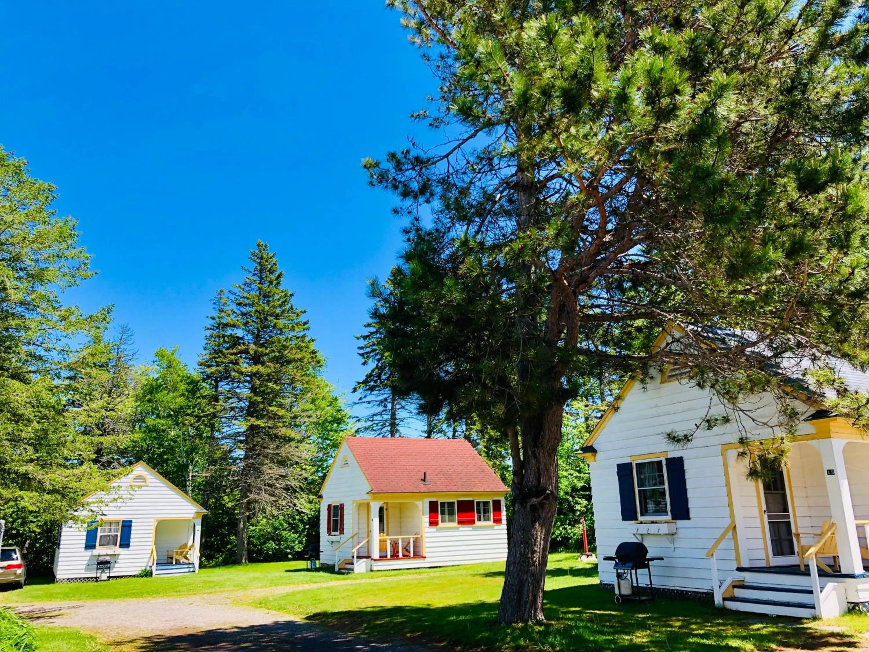 Property building in Green Gables Bungalow Court