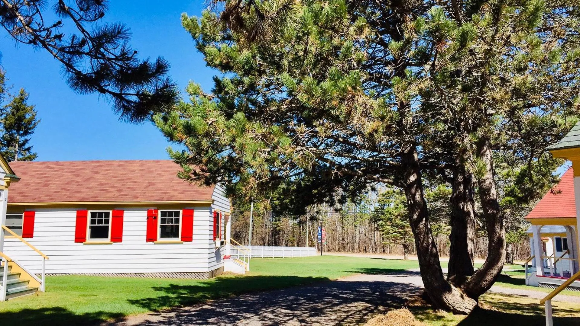 Property building in Green Gables Bungalow Court