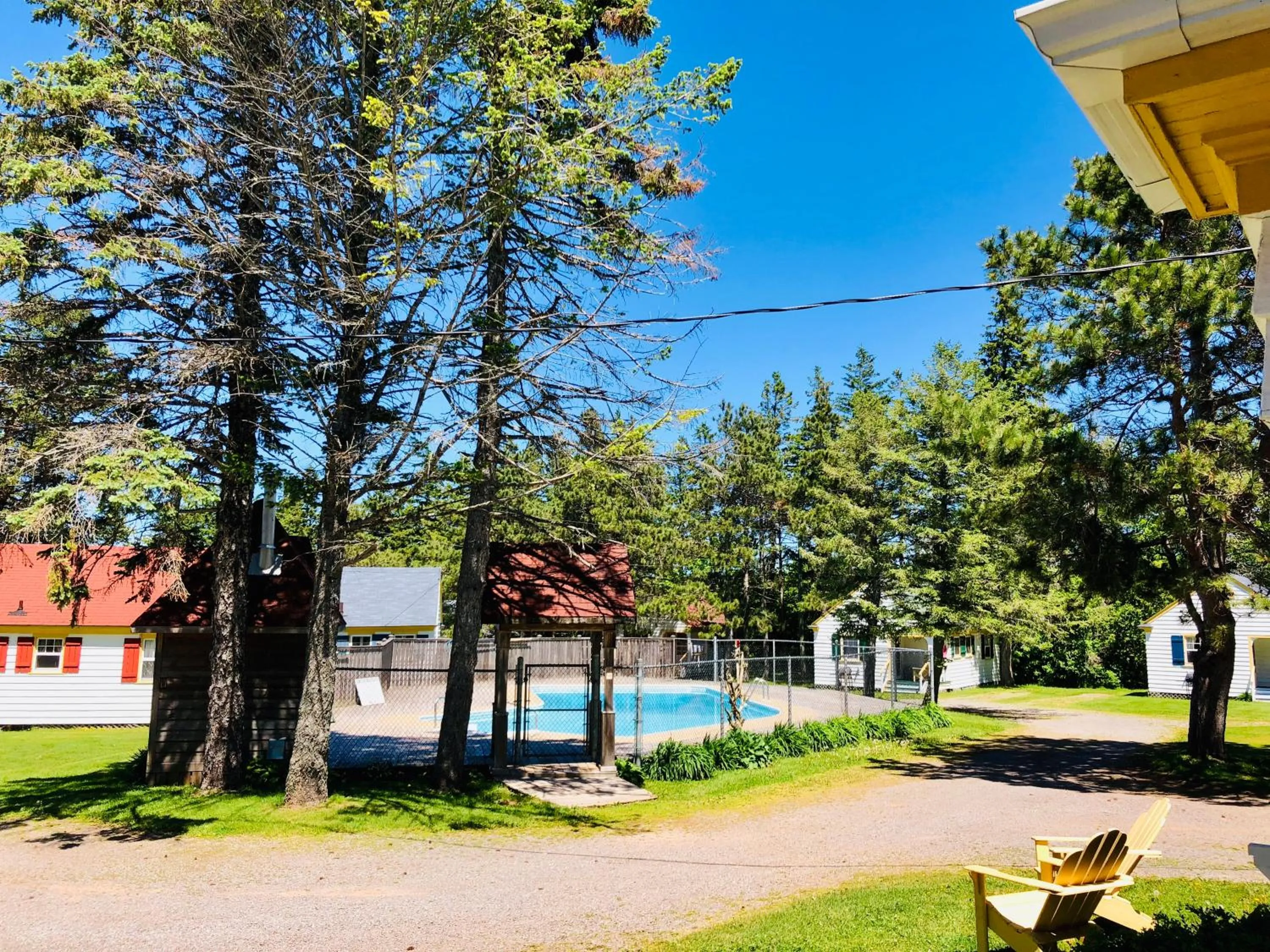 Day in Green Gables Bungalow Court