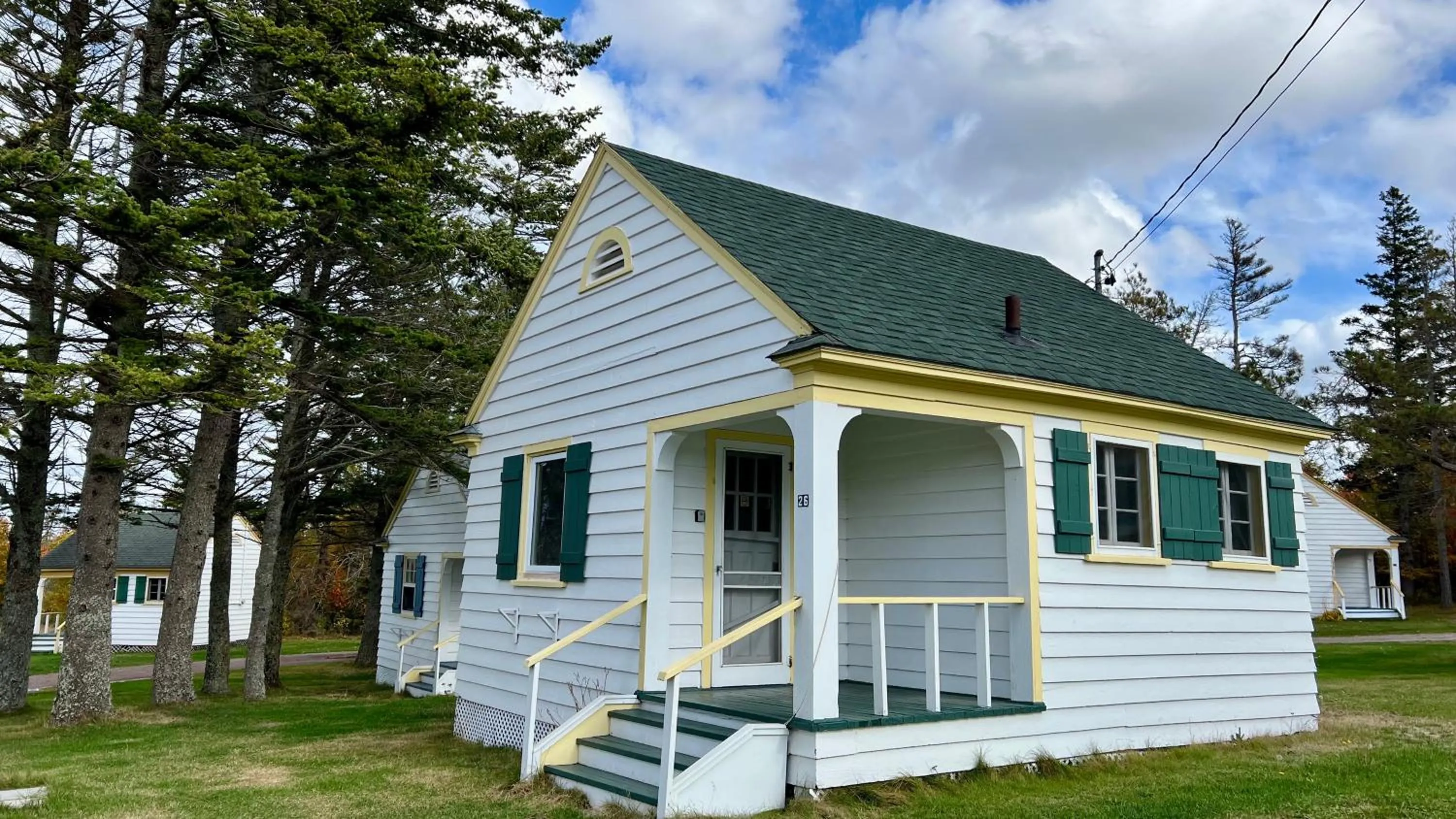 Property building in Green Gables Bungalow Court