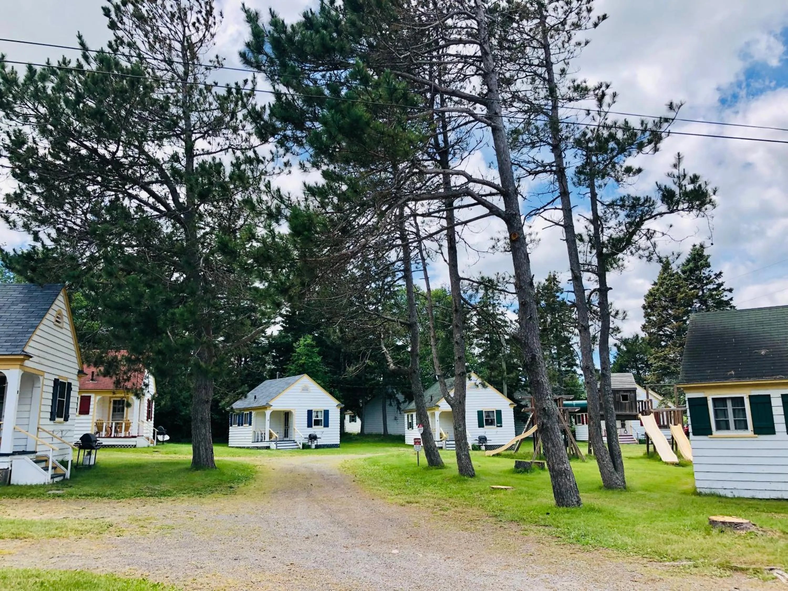 Property building in Green Gables Bungalow Court