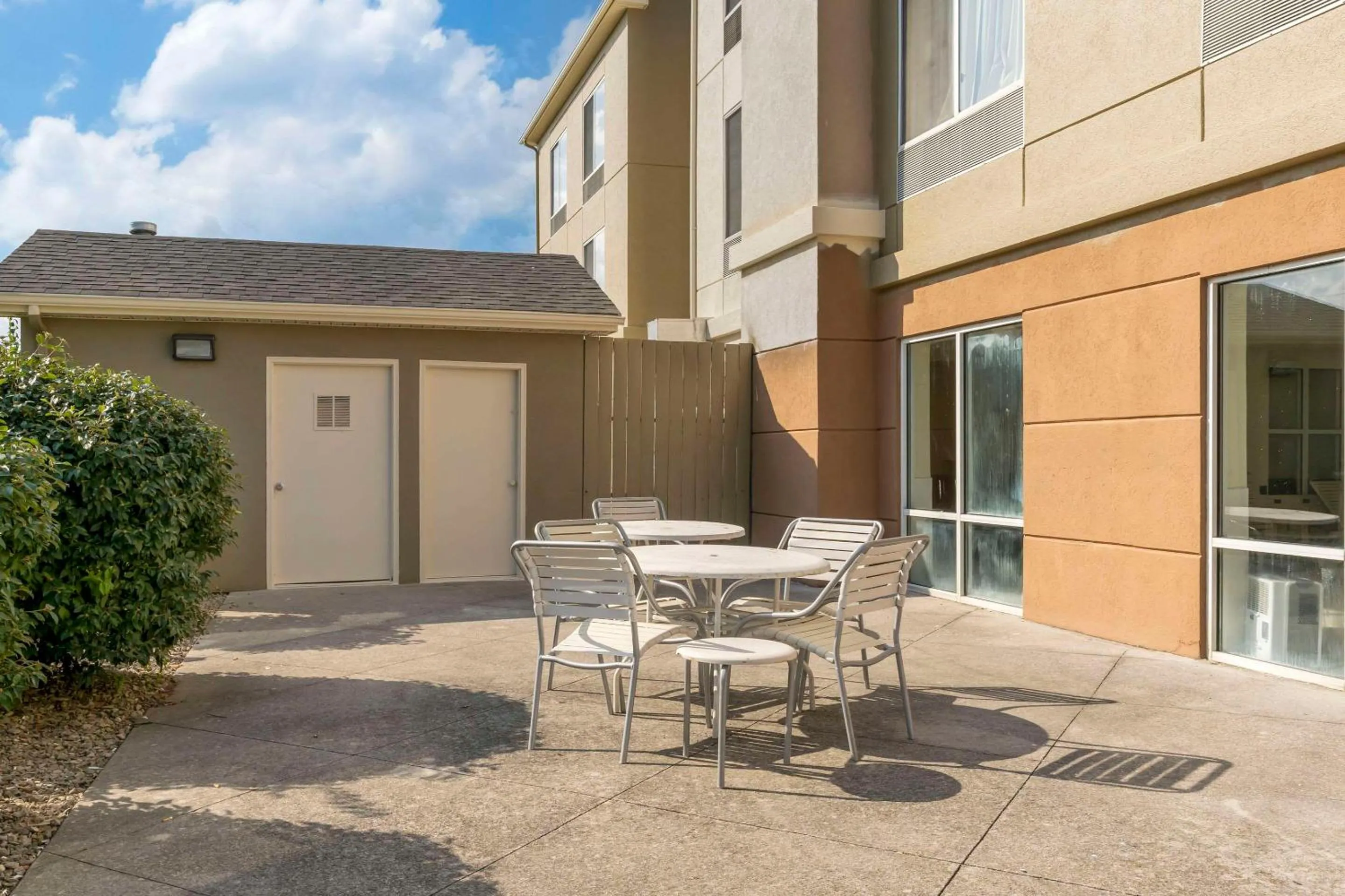 Property building in Comfort Inn & Suites Berea