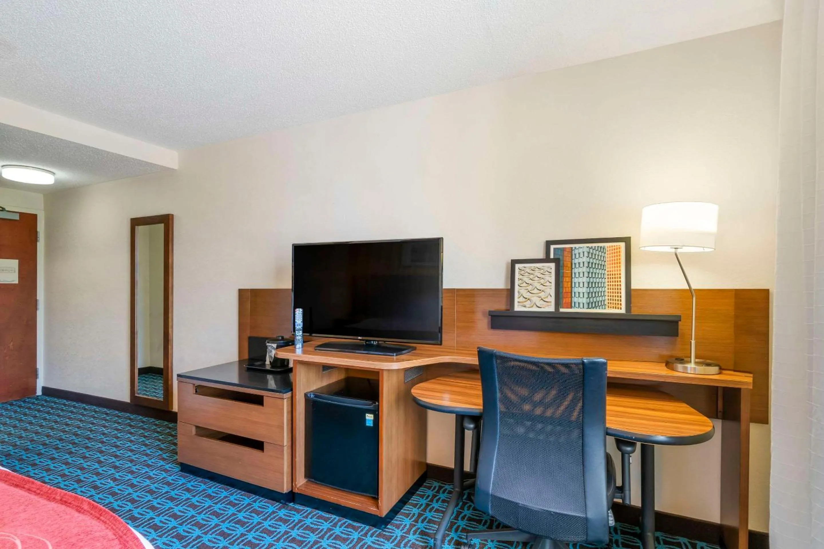 Bedroom, Bed in Comfort Inn & Suites Berea