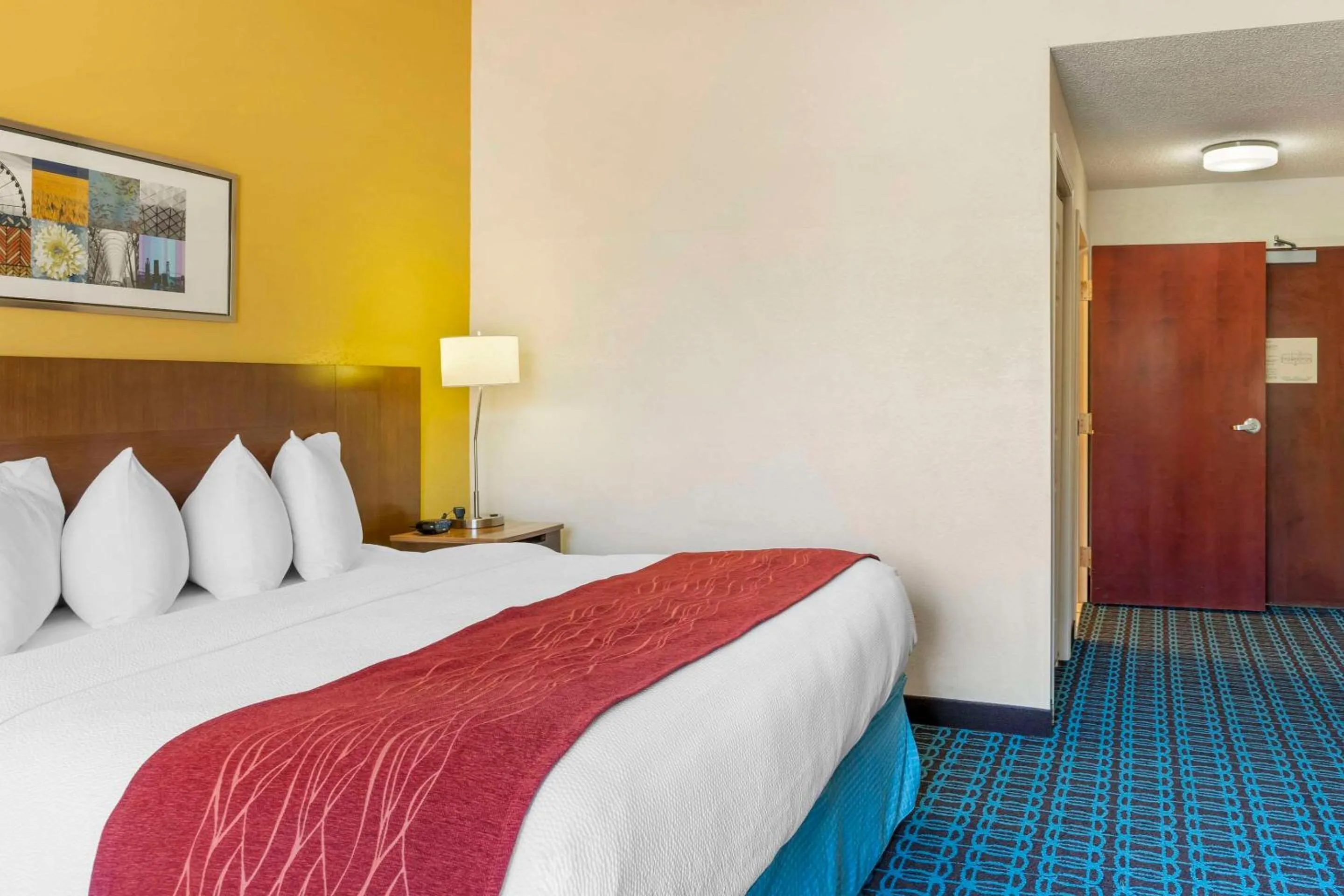 Bedroom, Bed in Comfort Inn & Suites Berea