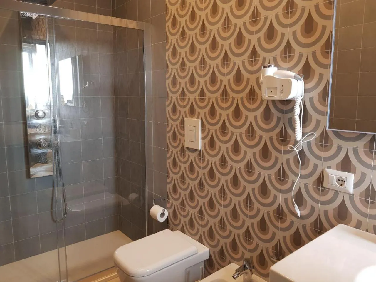 Bathroom in Euforia Napoli - Tre Sedi - Three Locations