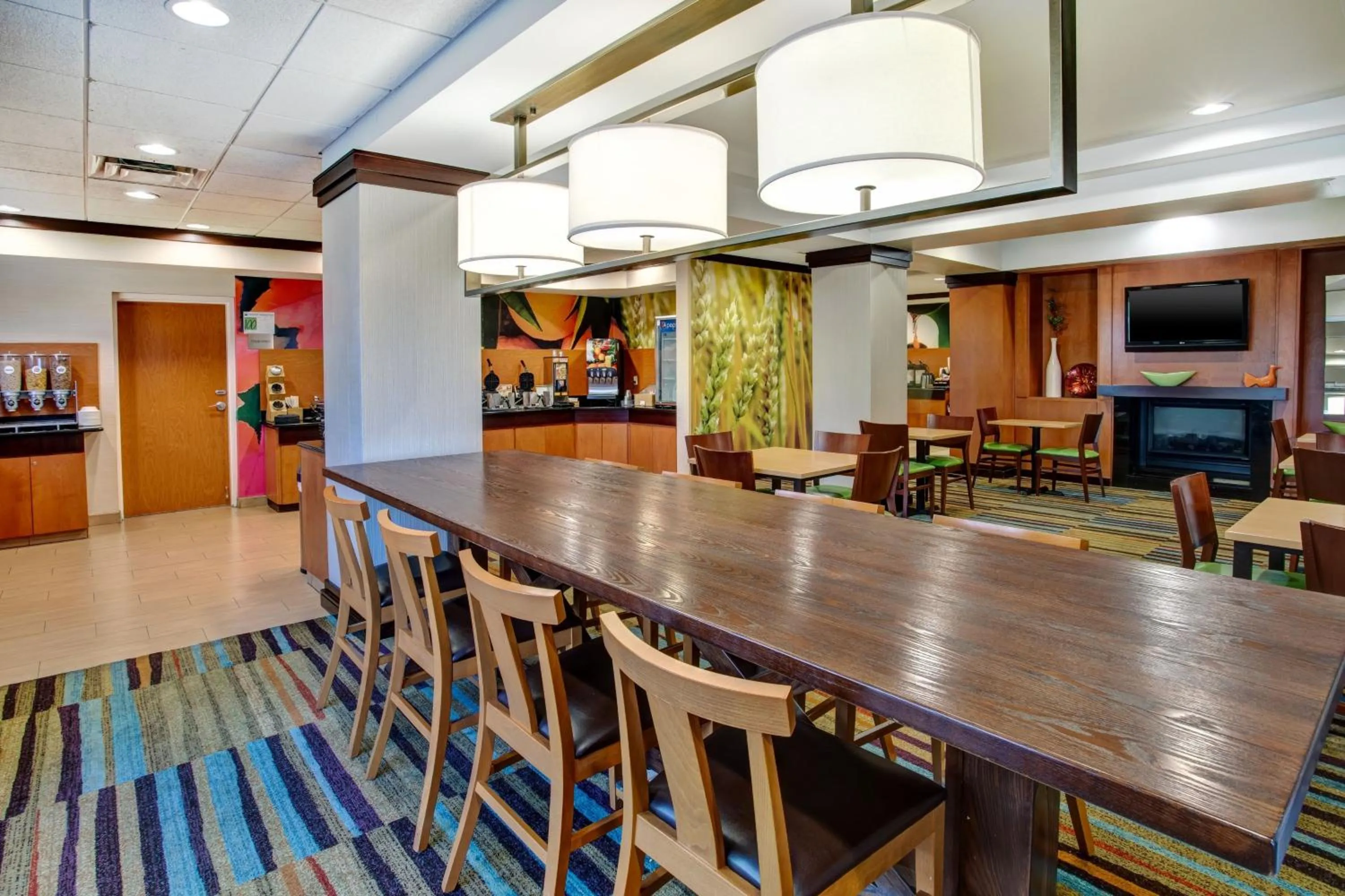 Breakfast in Fairfield Inn & Suites by Marriott Lexington North