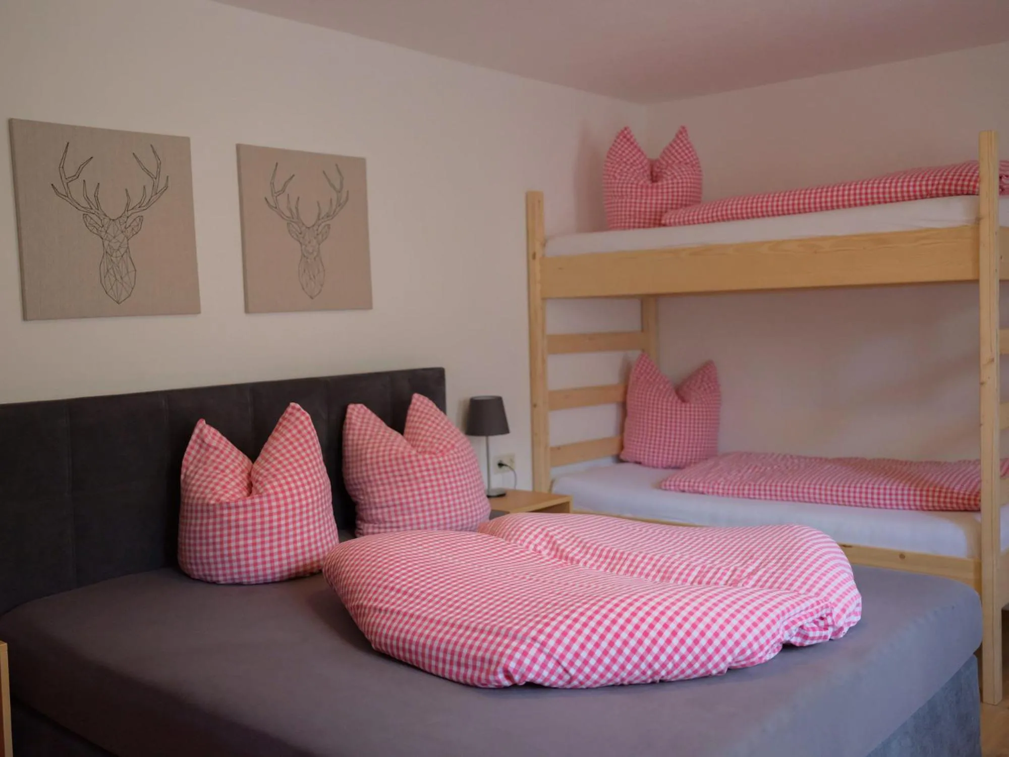 Quadruple Room with Shower - single occupancy in Waldhaus Talblick
