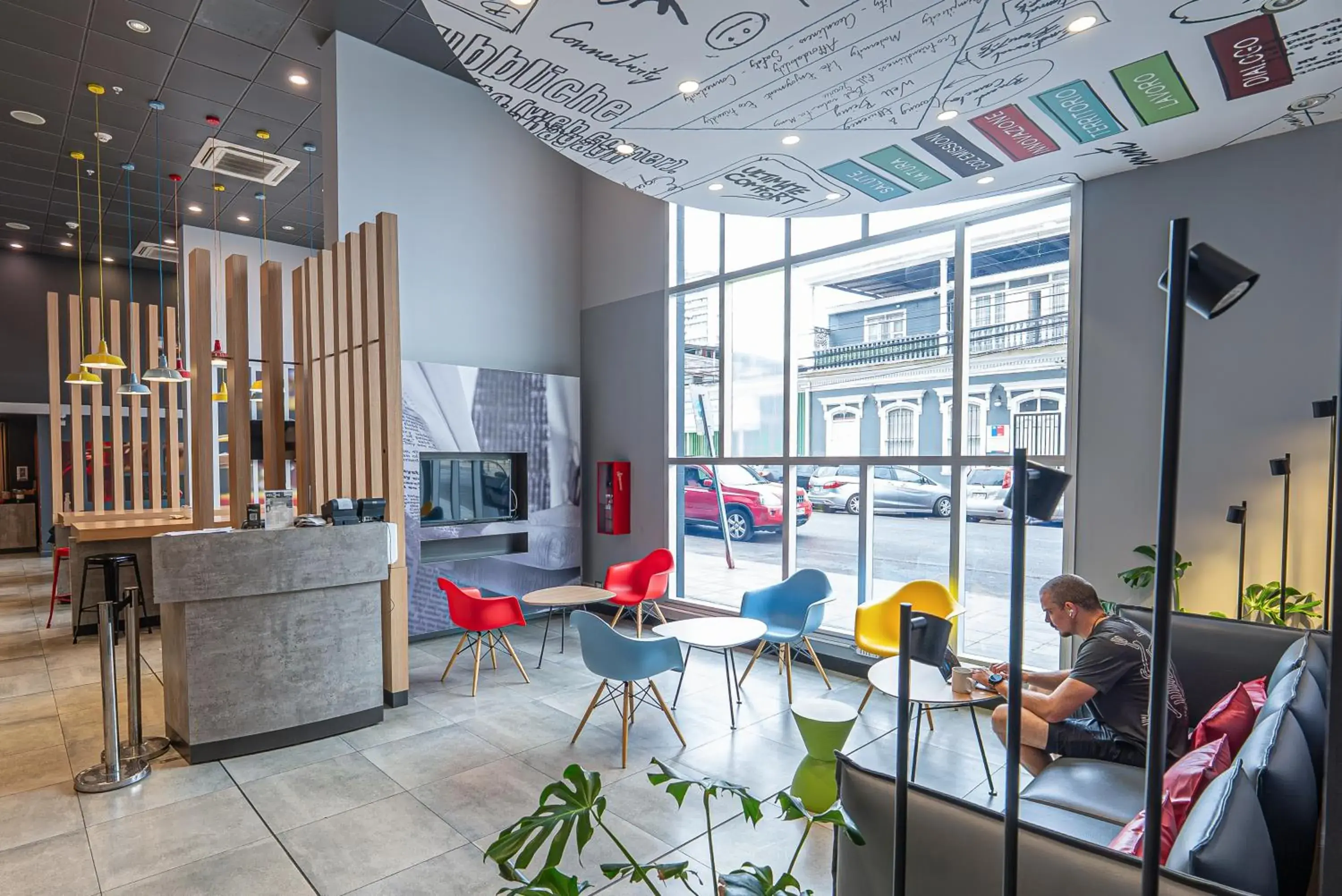 Lobby or reception in ibis Iquique Lobby or reception in ibis Iquique