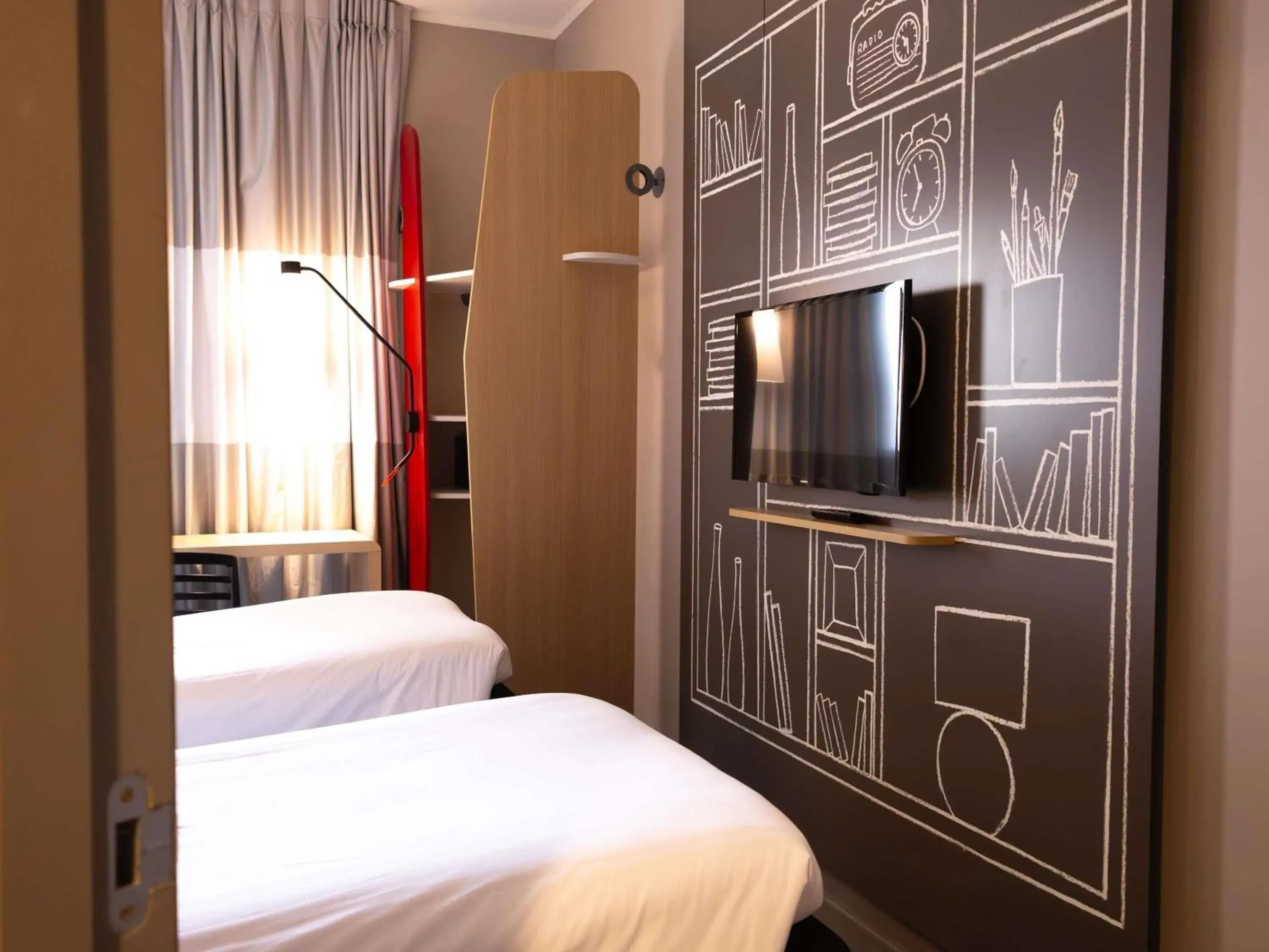 Bedroom, Bed in ibis Iquique Bedroom, Bed in ibis Iquique