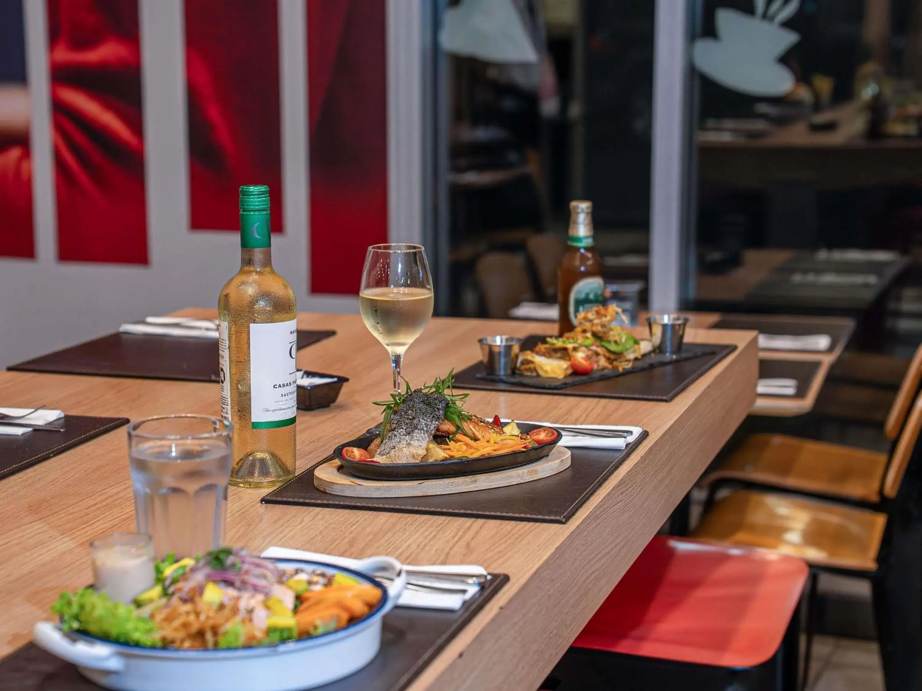 Restaurant/places to eat in ibis Iquique Restaurant/places to eat in ibis Iquique