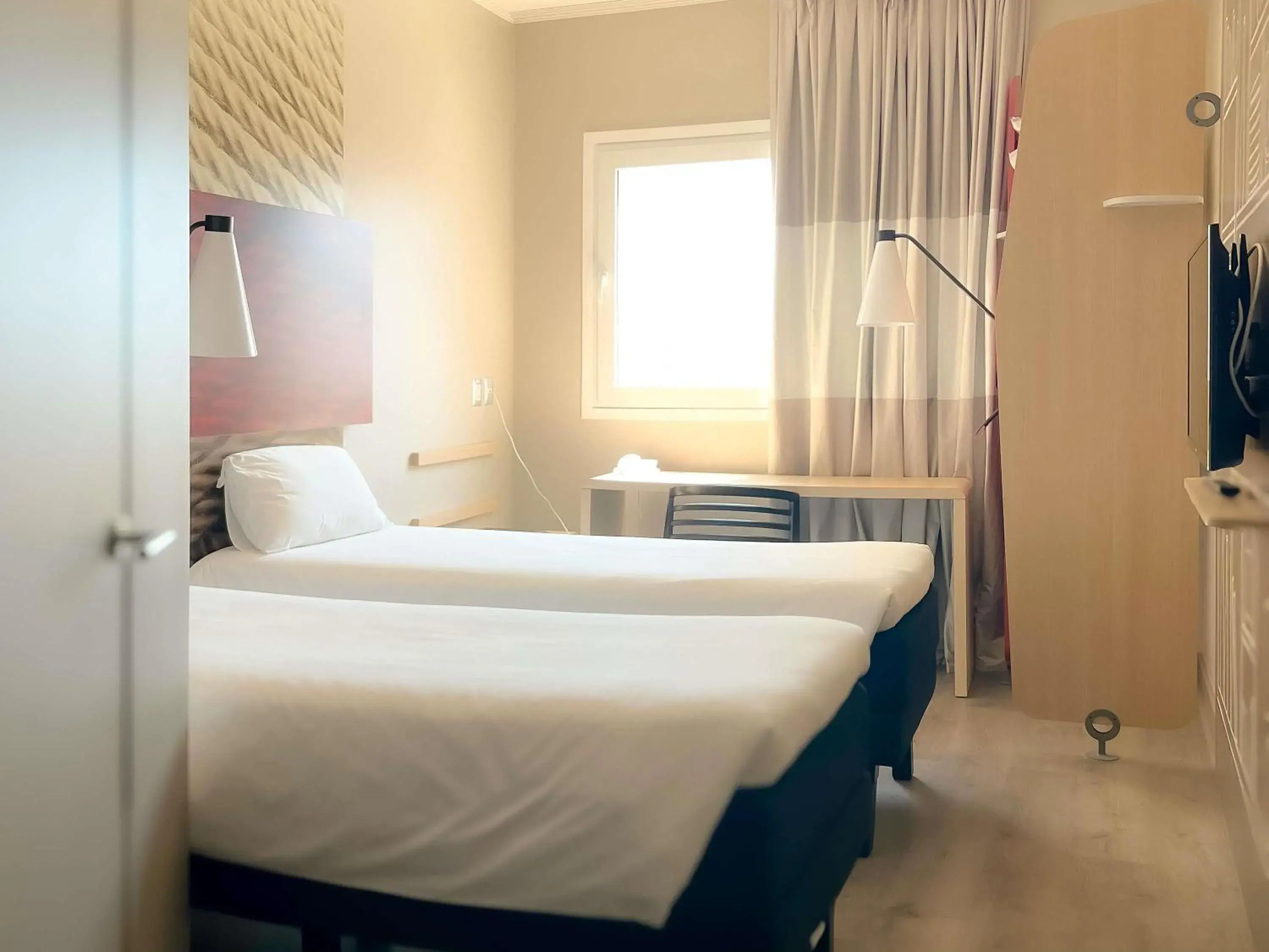 Bedroom, Bed in ibis Iquique Bedroom, Bed in ibis Iquique