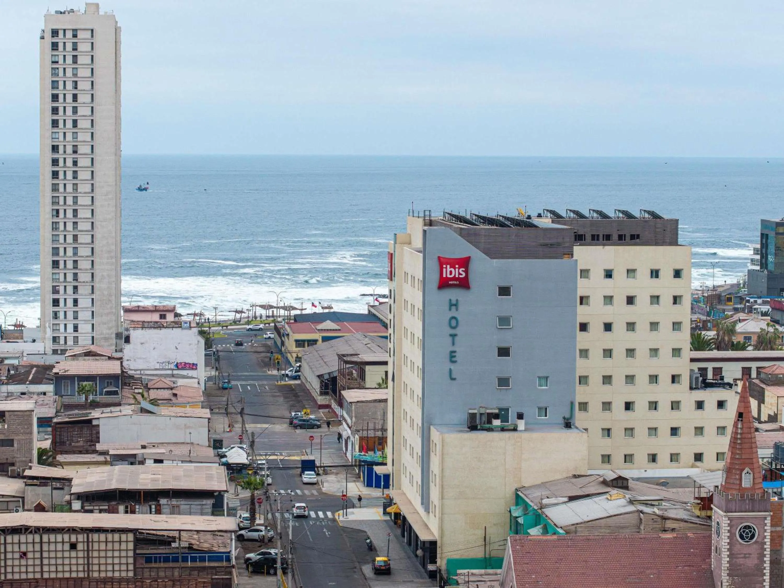 Property building in ibis Iquique