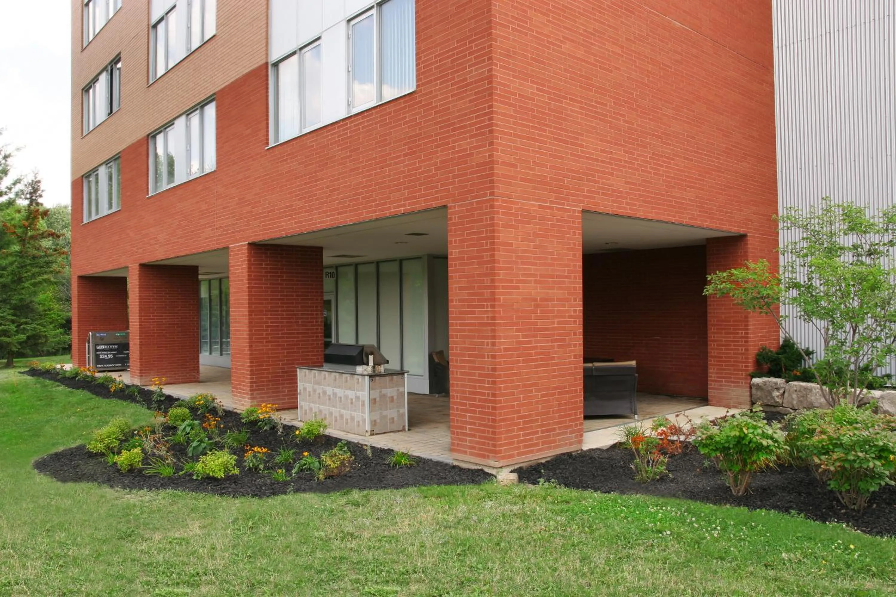 Facade/entrance in Residence & Conference Centre - Brampton