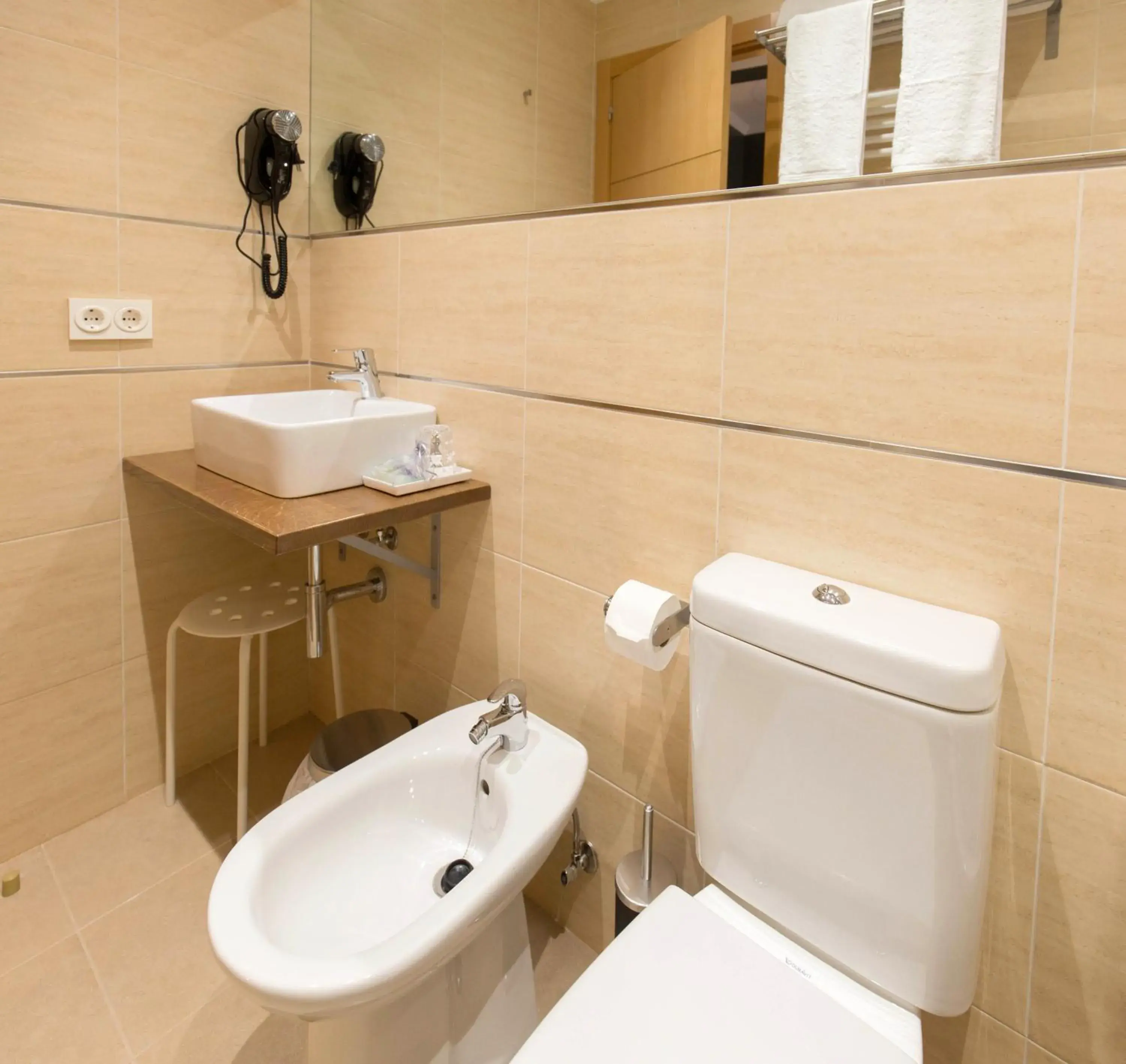 Buhardilla Apartment in Apartamentos Ele San Justo Plaza Buhardilla Apartment in Apartamentos Ele San Justo Plaza