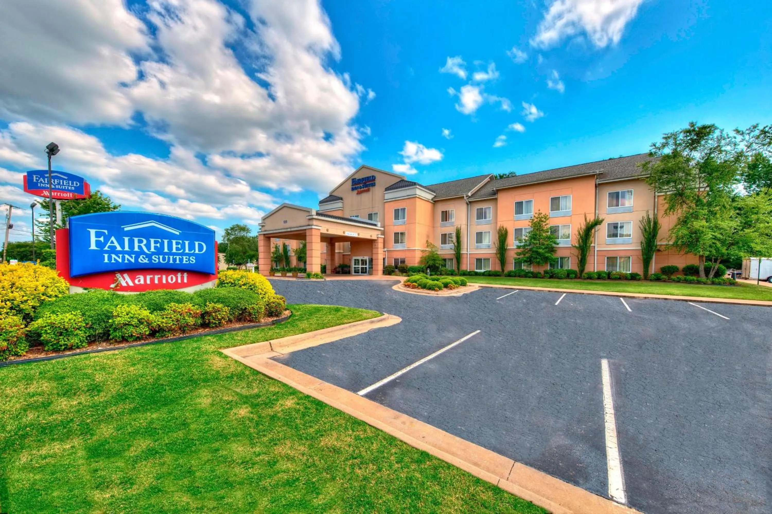 Property building in Fairfield by Marriott Russellville