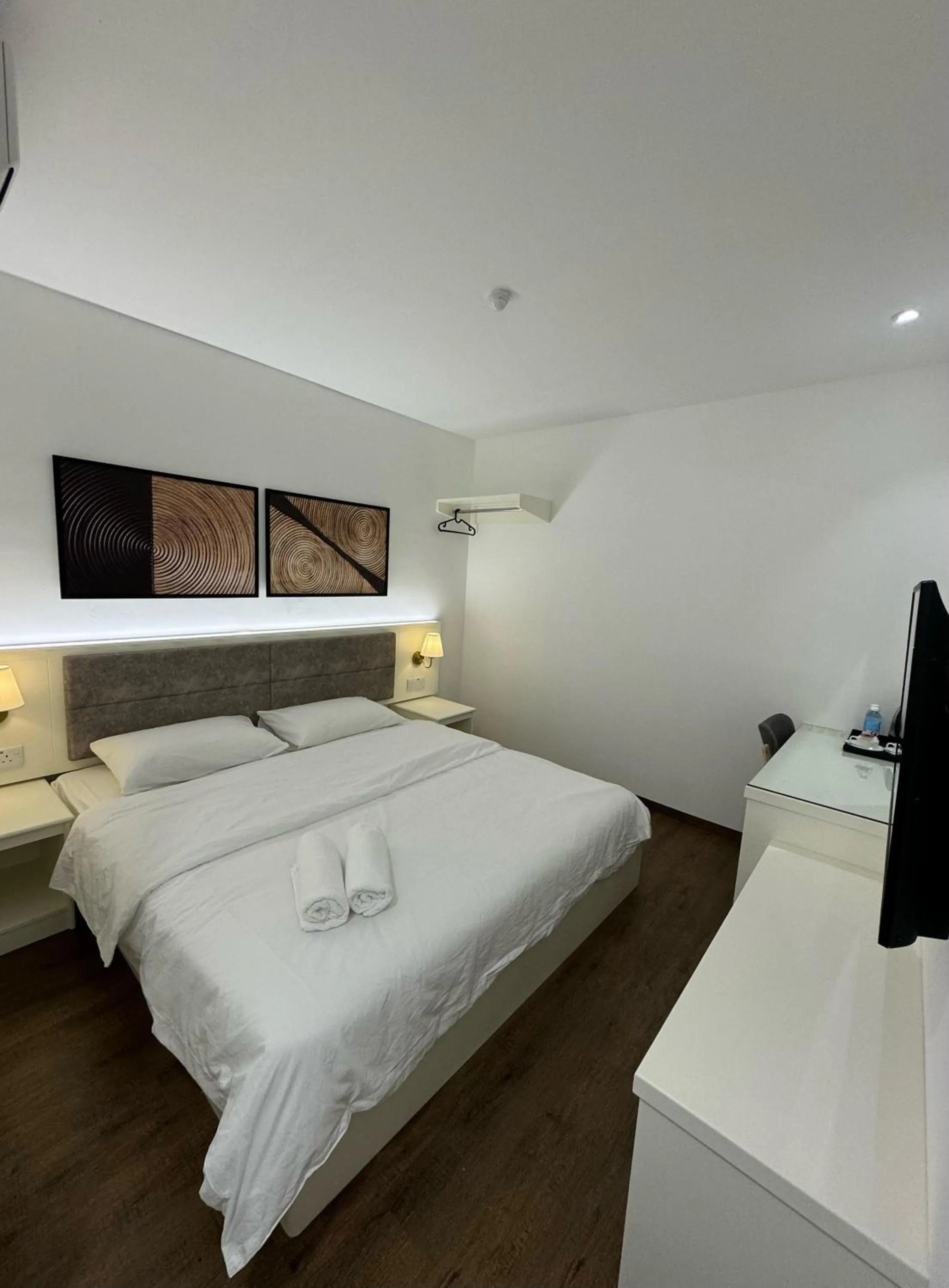 Bed in 52 The Grace hotel