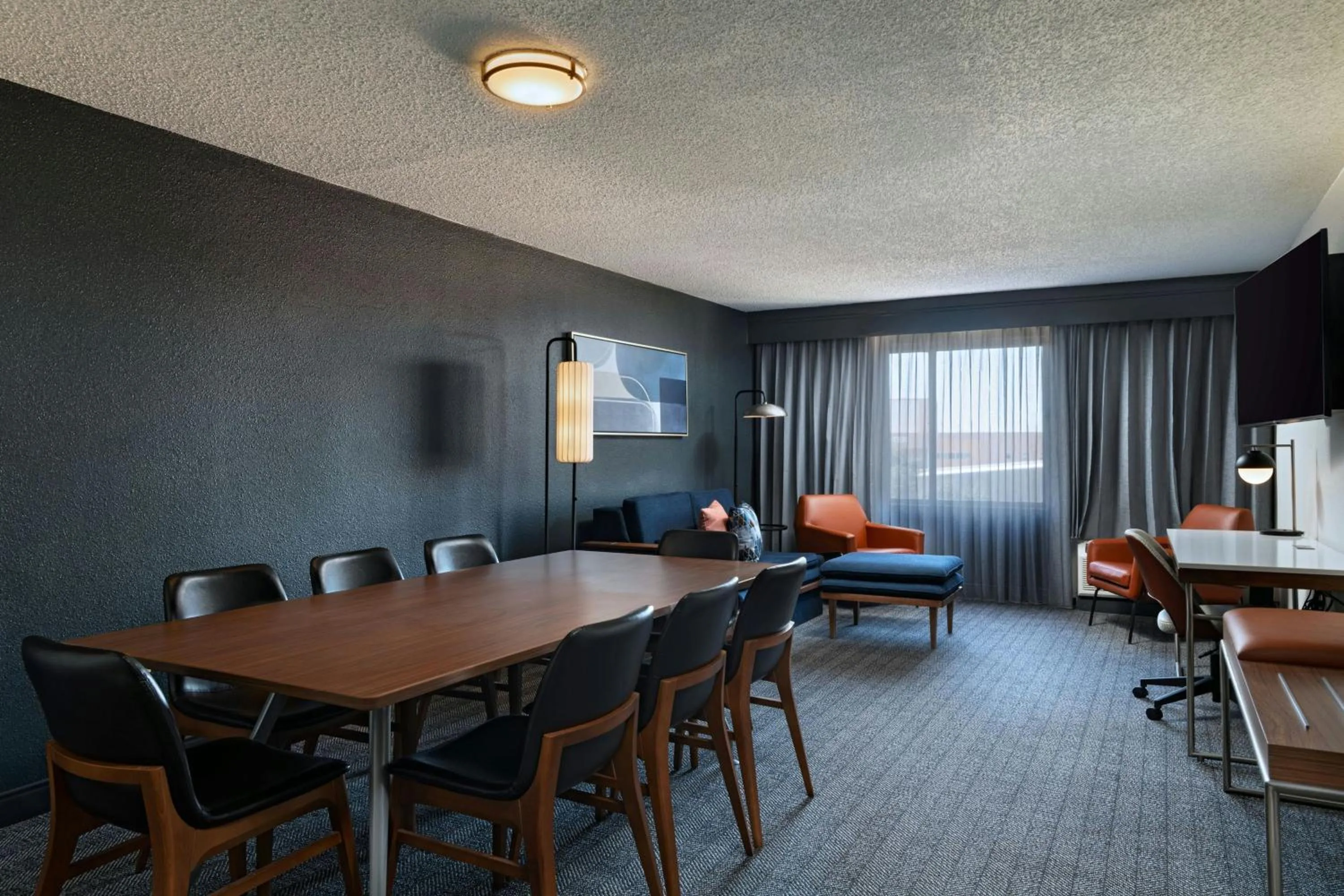 Photo of the whole room in Courtyard by Marriott Laredo