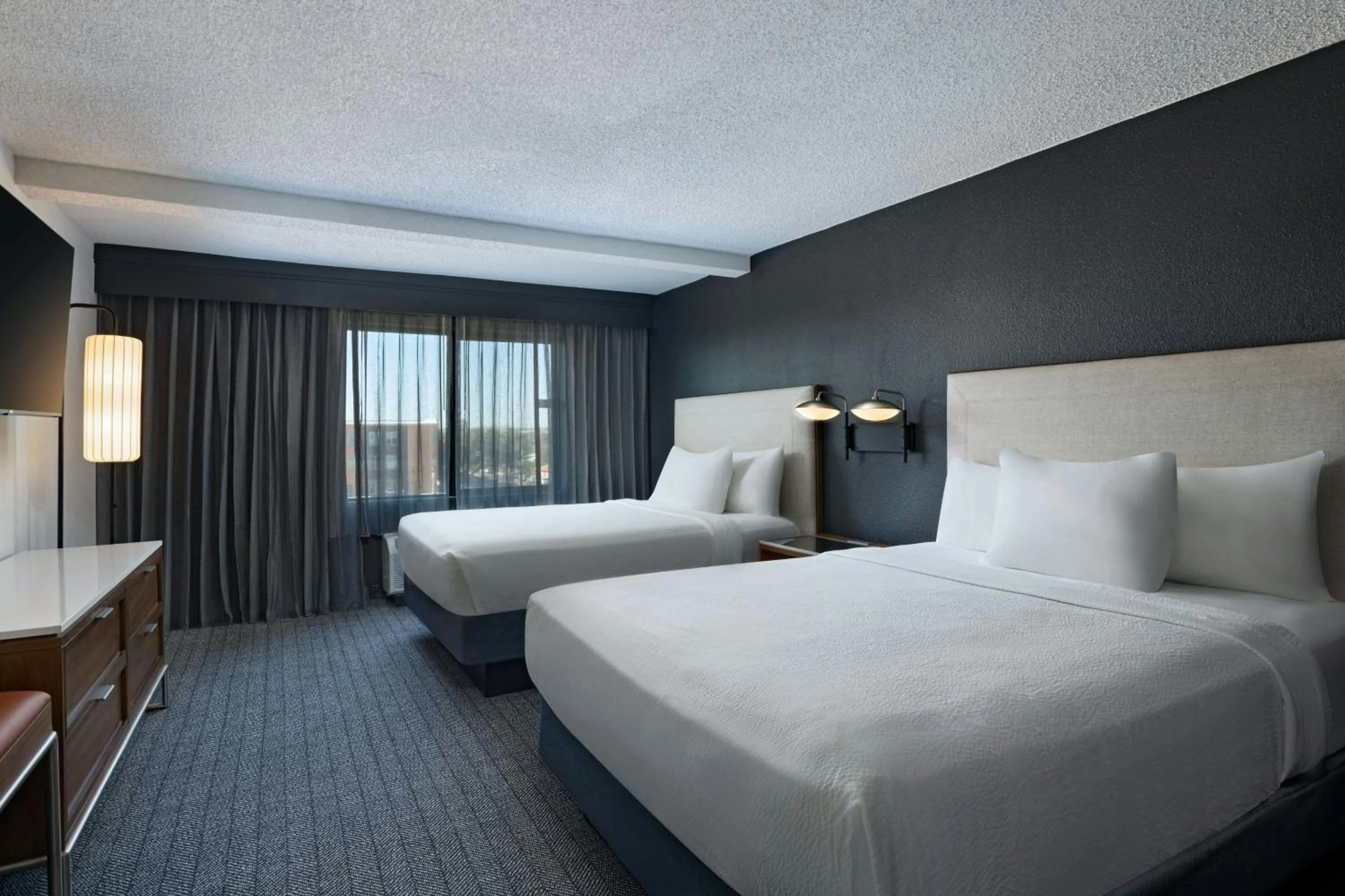 Photo of the whole room, Bed in Courtyard by Marriott Laredo