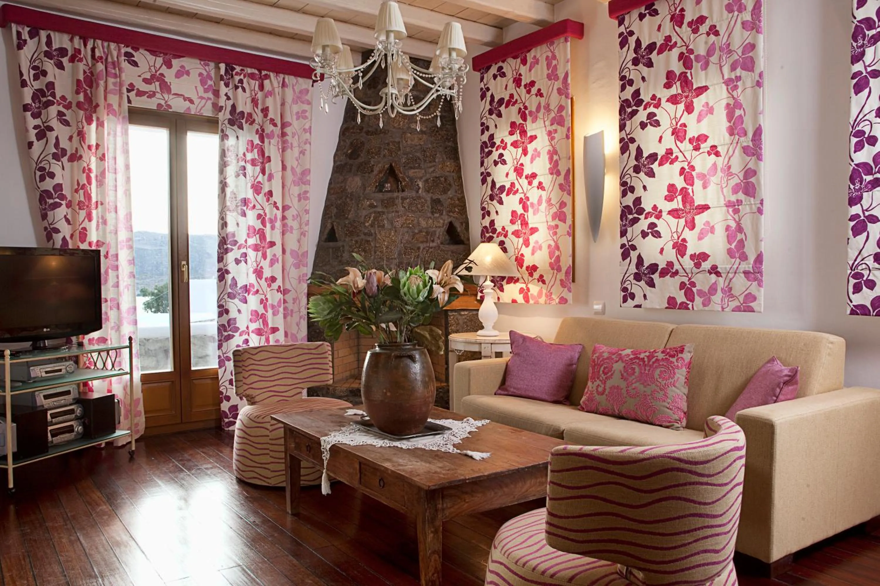 Living room in Arte & Mare Elia Luxury Suites and Villas