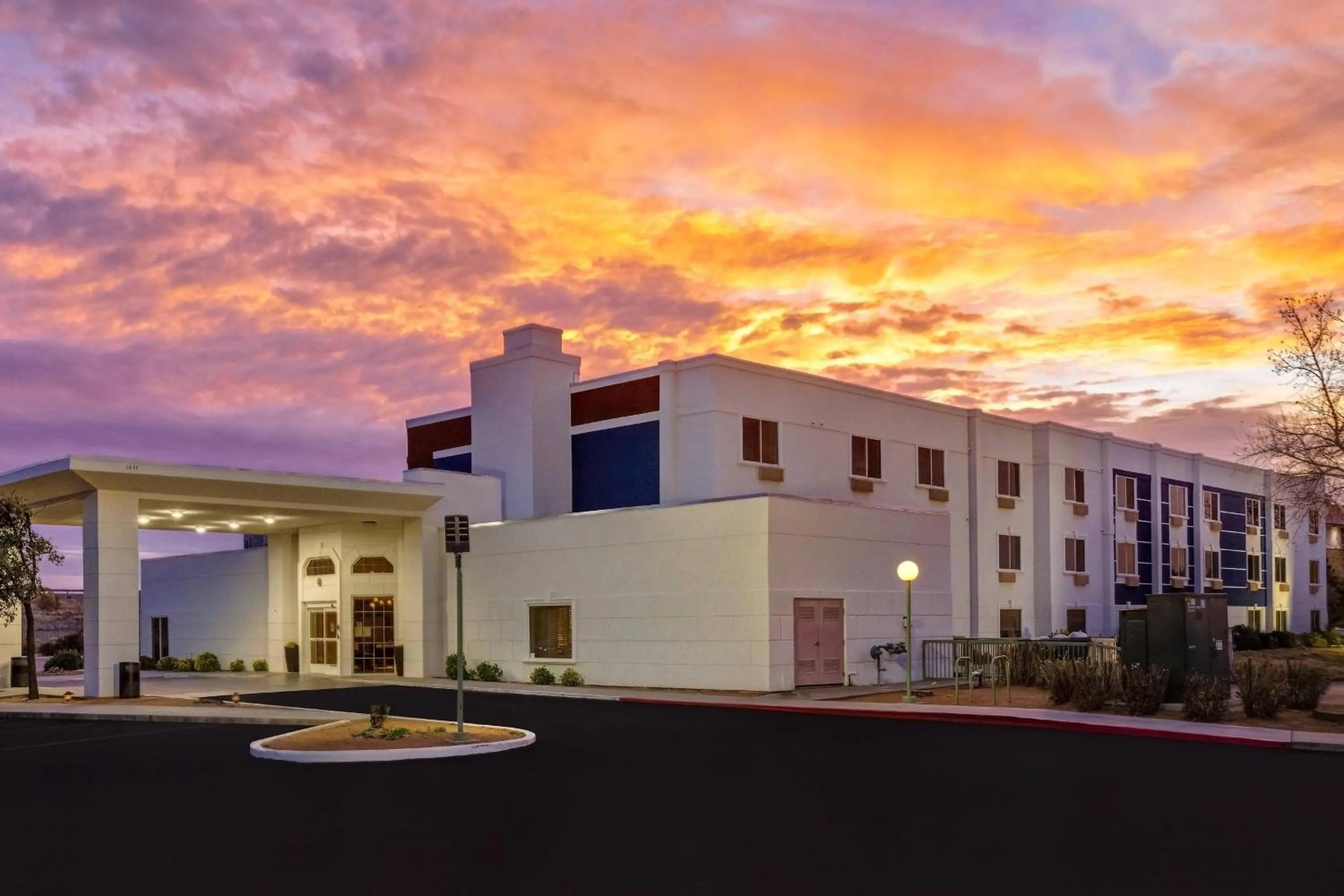 Property building in SpringHill Suites by Marriott Las Cruces