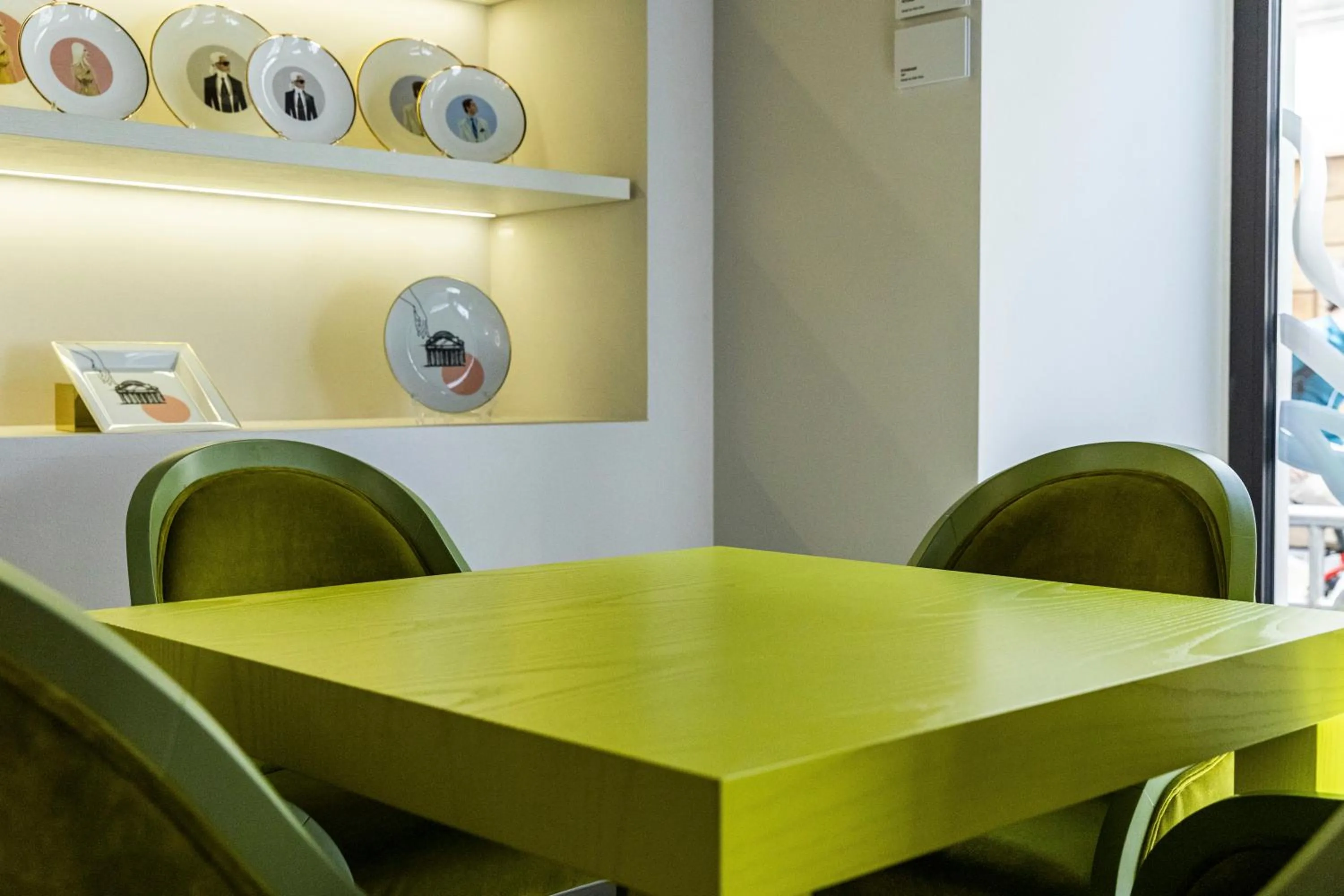 Lounge or bar in Savona 18 Suites