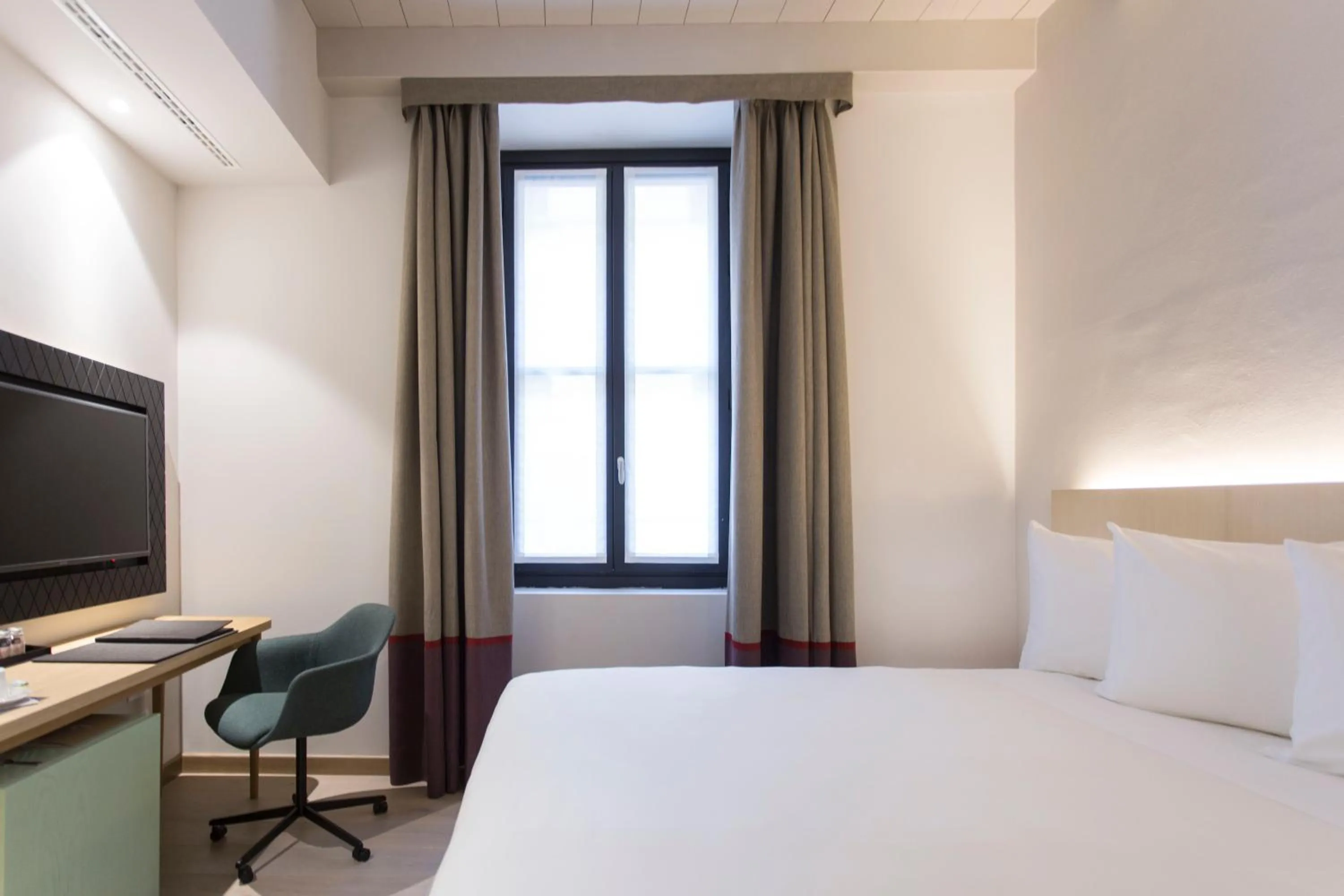 Bedroom, Bed in Savona 18 Suites