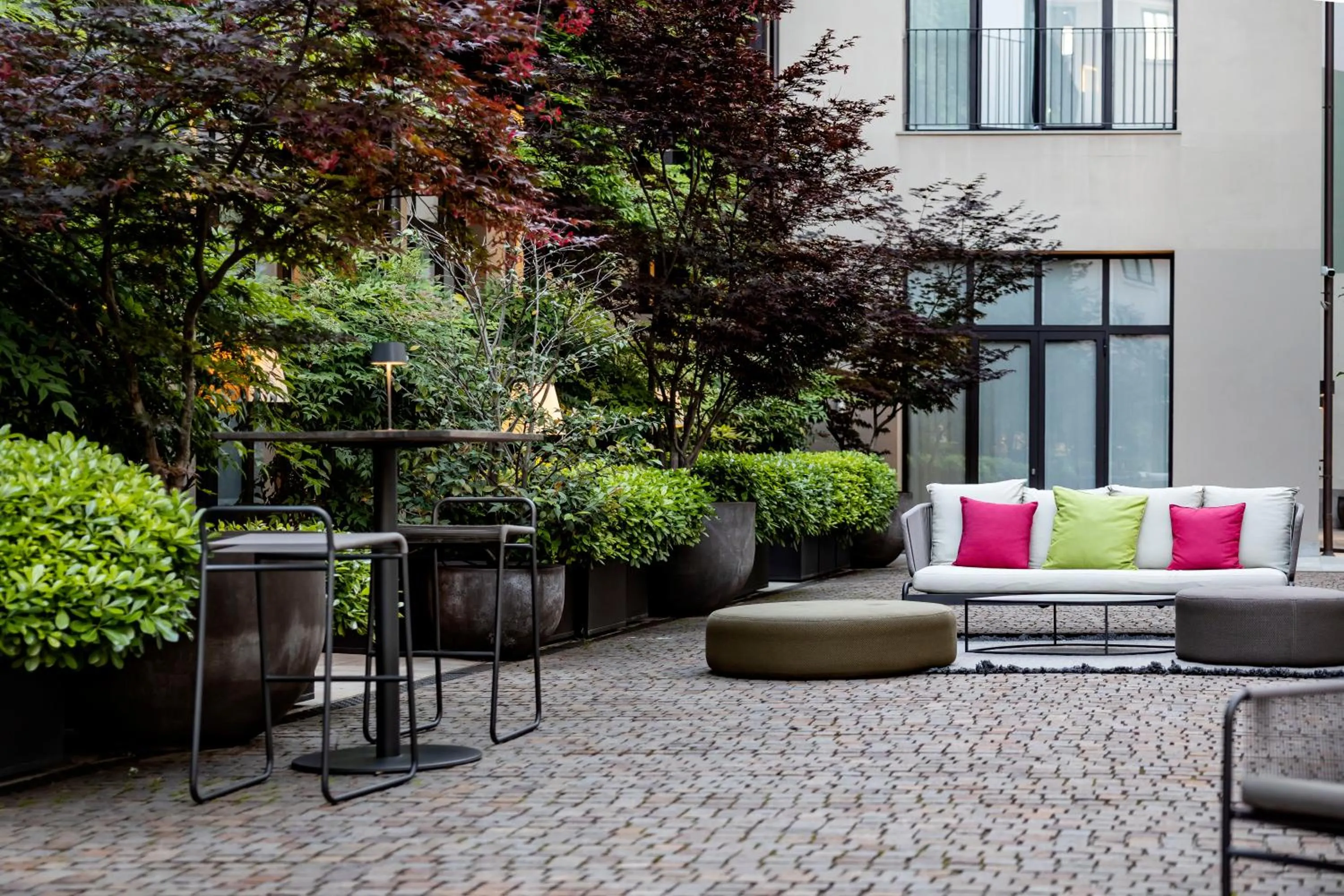 Inner courtyard view in Savona 18 Suites