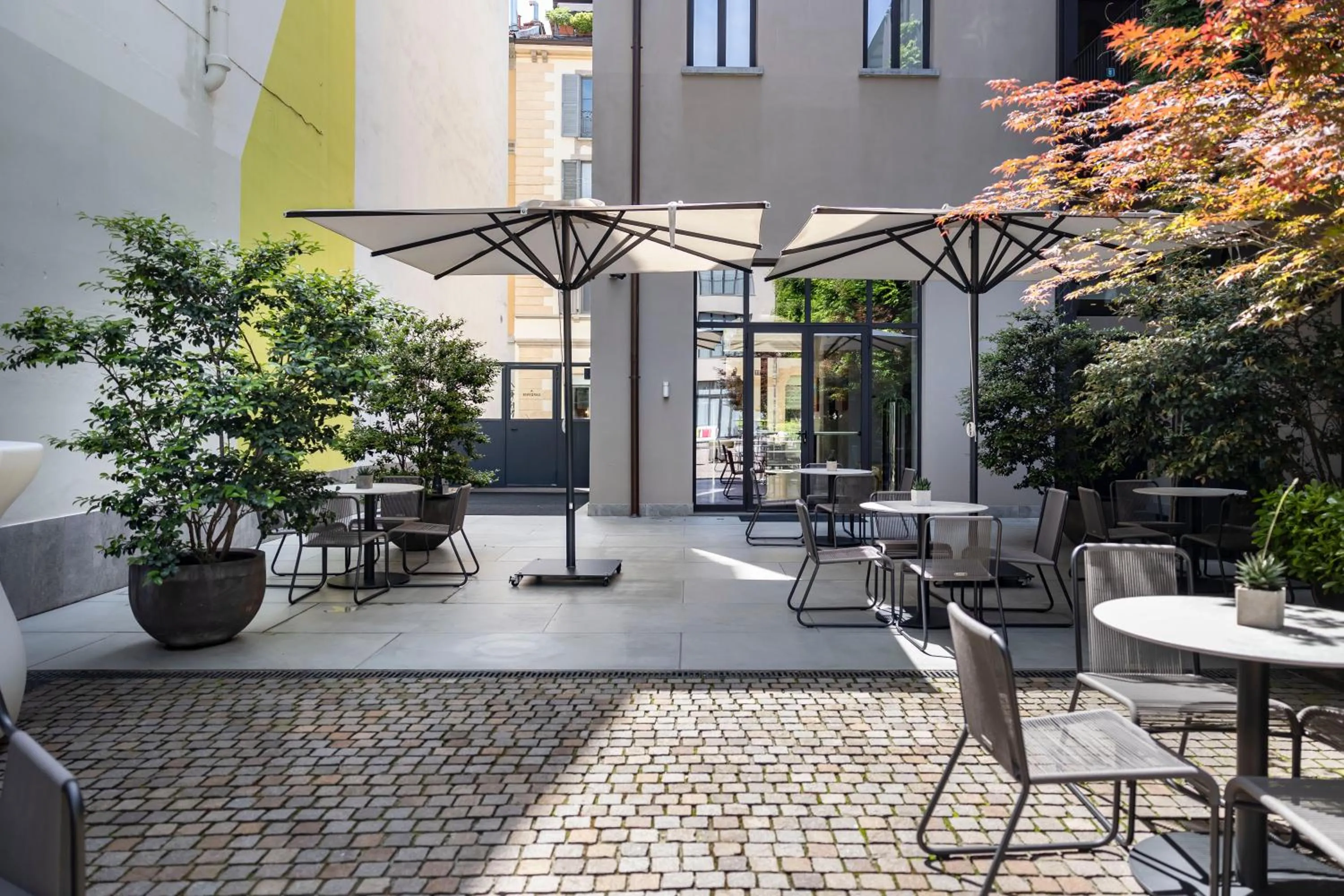 Inner courtyard view in Savona 18 Suites