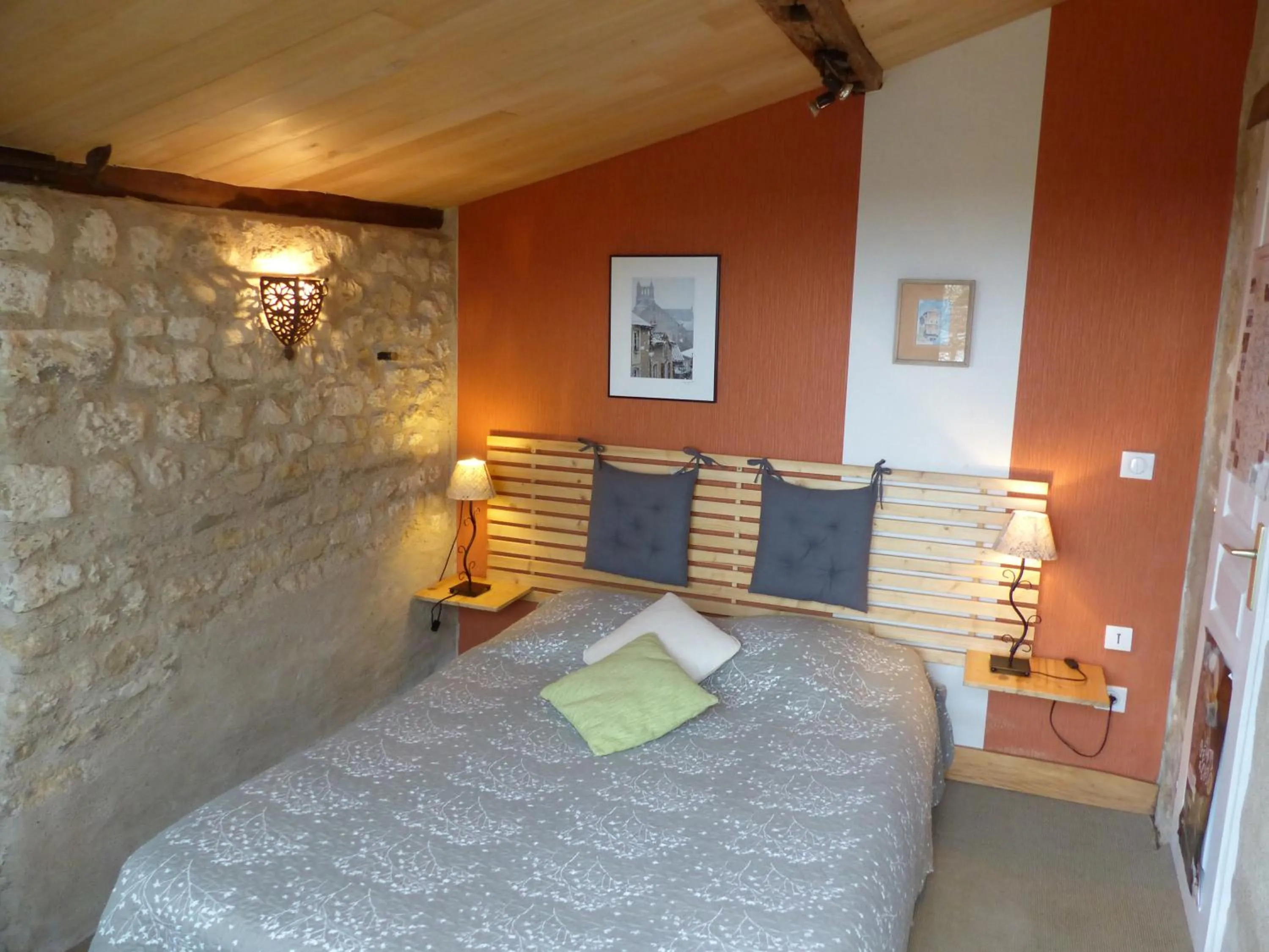 Deluxe Double Room with Extra Bed - single occupancy in La Maison Rouge